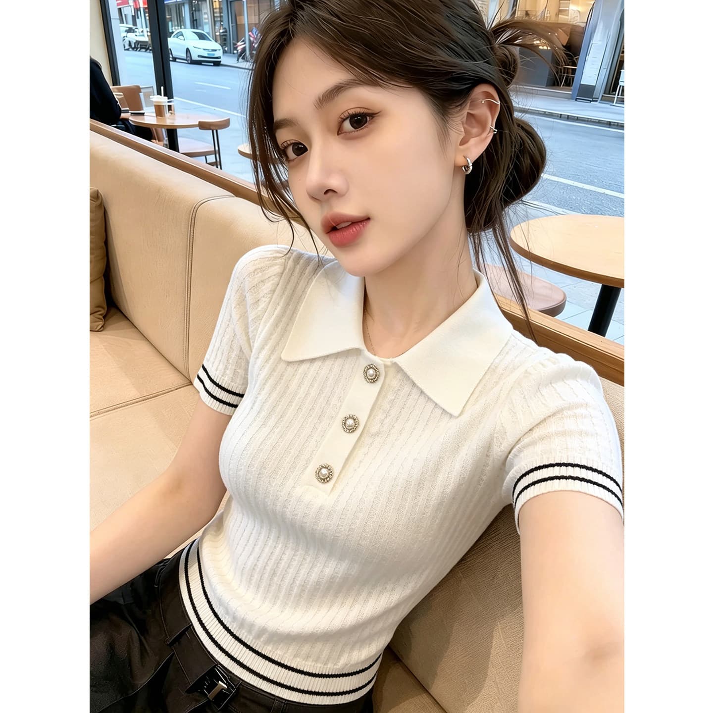 한 부서 POLO 칼라 배색 단추 반팔 니트 스웨터 여성 2026 여름 새로운 몸매 가꾸기 슬림해 보이는 외국 가스 짧은 맨위