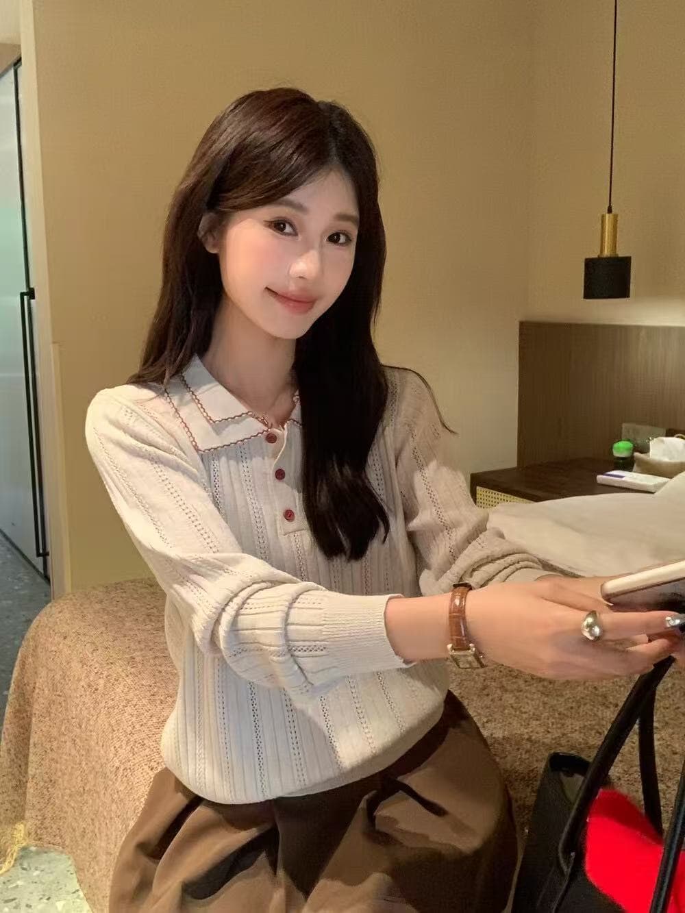 경관 그림 레트로 스타일 폴로 칼라 니트 긴 소매 티셔츠 여성 가을 루즈핏 홀로우 아웃 풀오버 POLO 셔츠 맨위 상세 이미지 5