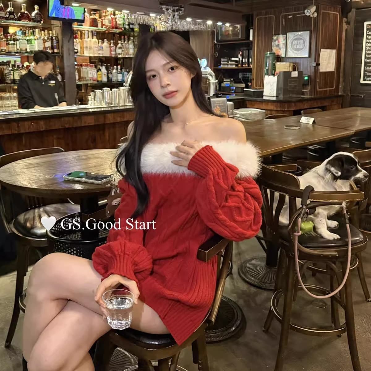 한 부서 오프숄더 모피 칼라 긴팔 스웨터 여자 가을 겨울 순수한 욕망 품격 루즈핏 슬림해 보이는 느긋한 풀오버 오프숄더 맨위 이미지 4
