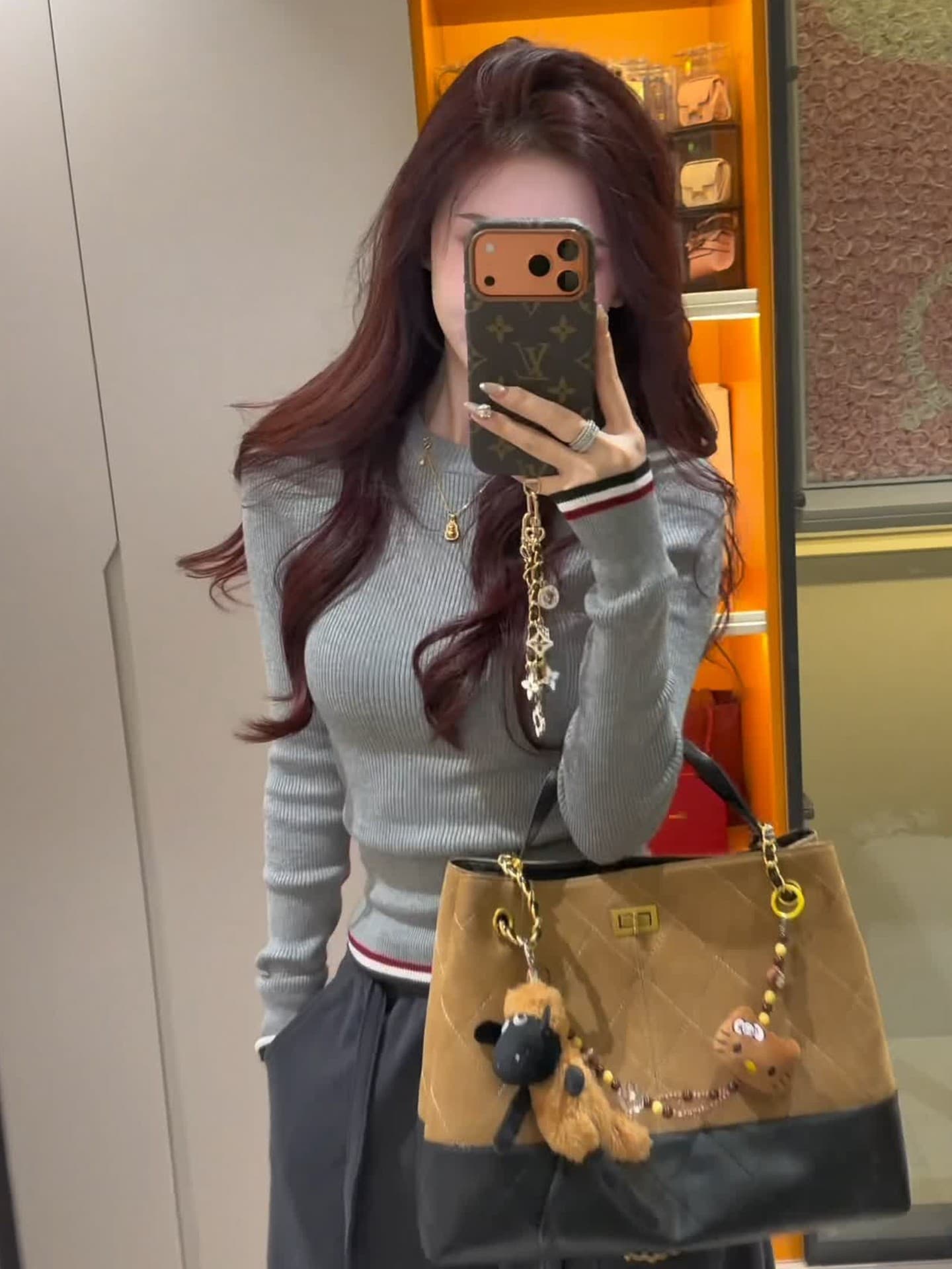 한 부서 화이트 니트 기본 셔츠 티셔츠 여성 봄 인사이드 가져 가라. 자이언트 잘 생긴 몸매 가꾸기 쇼트 스타일 이른 가을 긴팔 맨위 얇은 이미지 3