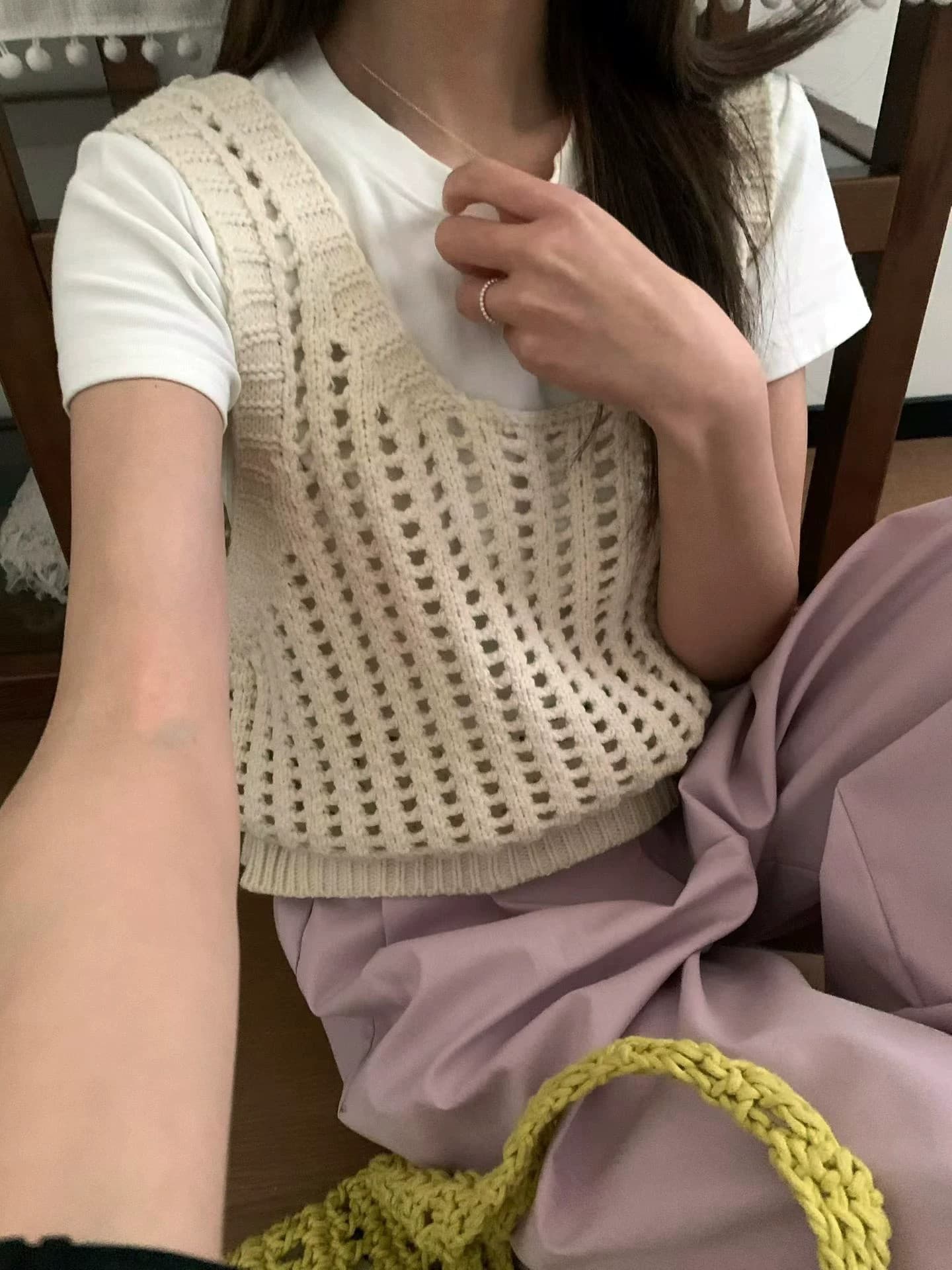 한 부서 u 칼라 스웨터 조끼 여자 봄 가을 스택 착용 새로운 디자인 센스 민소매 홀로우 아웃 니트 스웨터 캐미솔