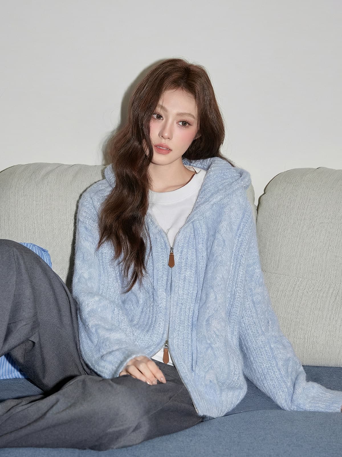 한 부서 부드러운 파란색 후드 지퍼 스웨터 오픈 가디건 여성 겨울 부드러운 찹쌀 루즈핏 느긋한 니트 재킷 맨위 이미지 2