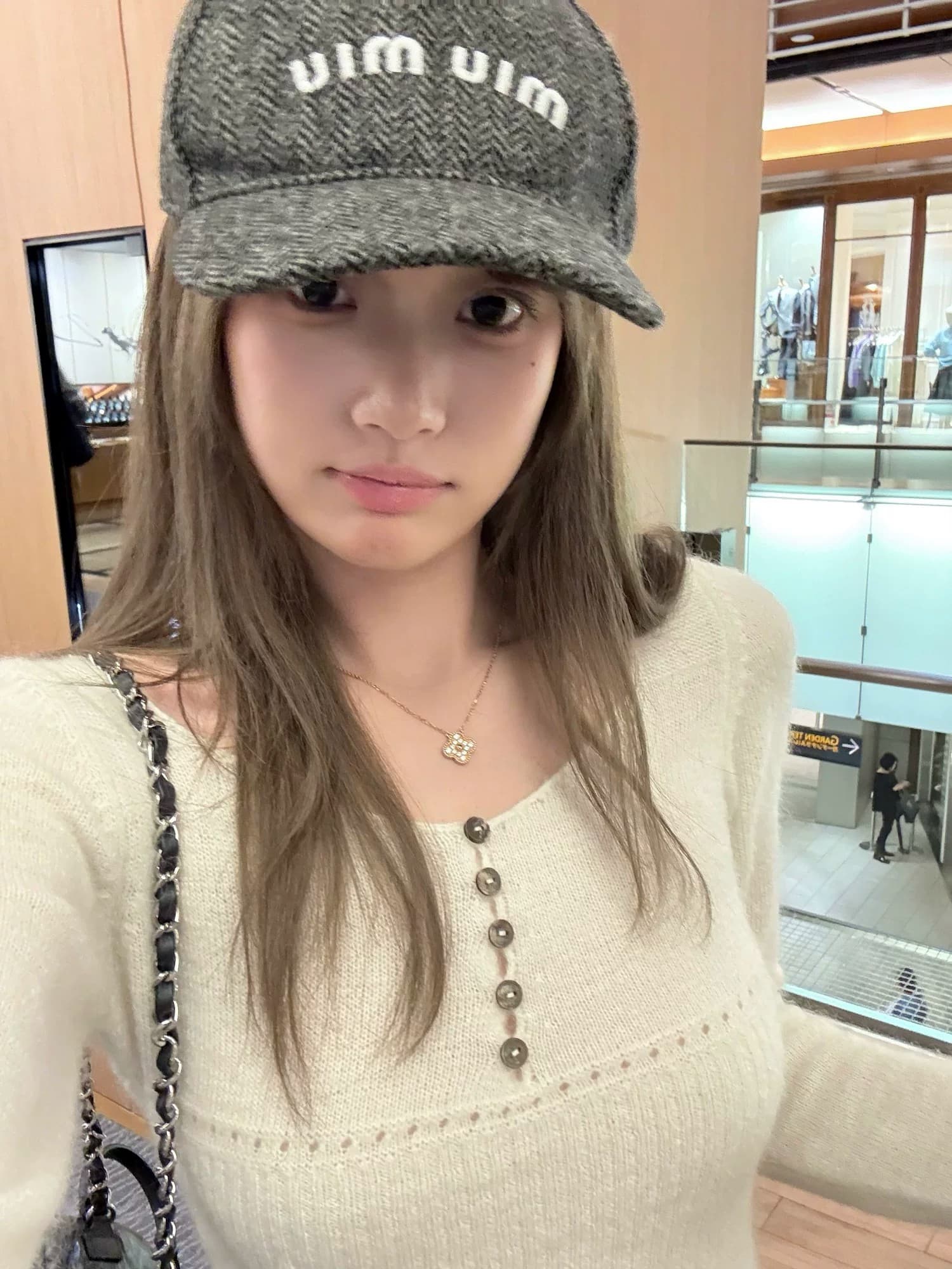 카운터 브랜드 자이언트 잘 생긴 ~ 중 V넥 단추 허리 수축 만나는 니트 스웨터 맨위 여성 봄 이미지 3