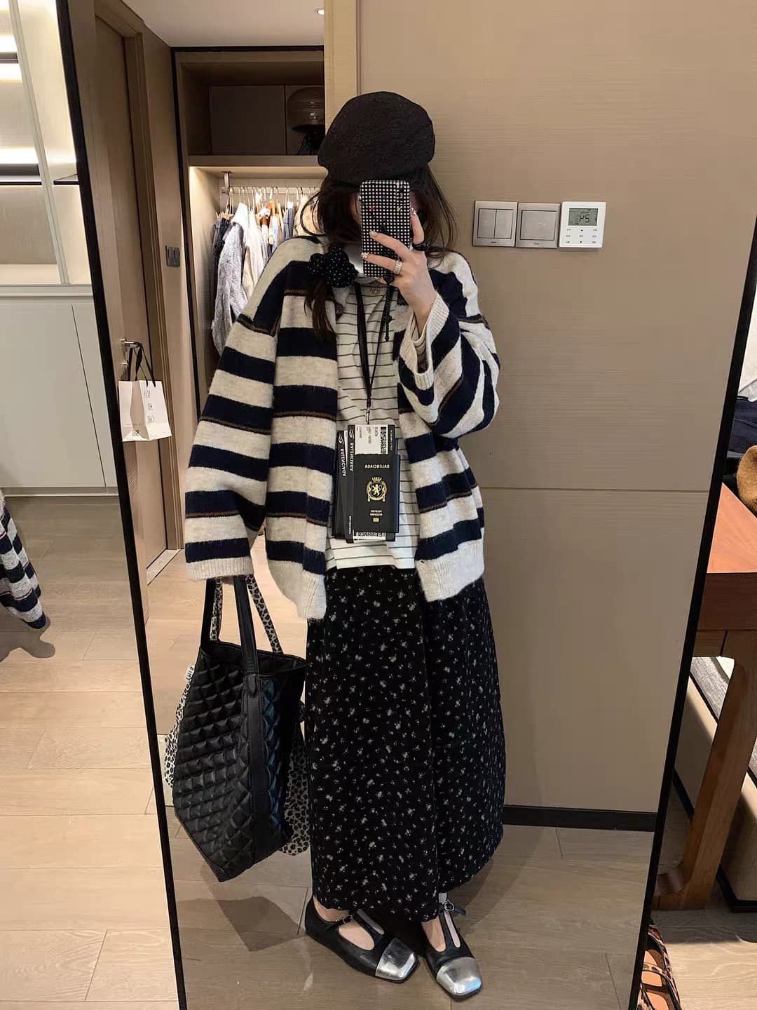 한 부서 스트라이프 루즈핏 라운드 넥 스웨터 여자 오픈 가디건 가을 겨울철 새로운 느긋한 바람 부드러운 찹쌀 니트 스웨터 맨위 재킷