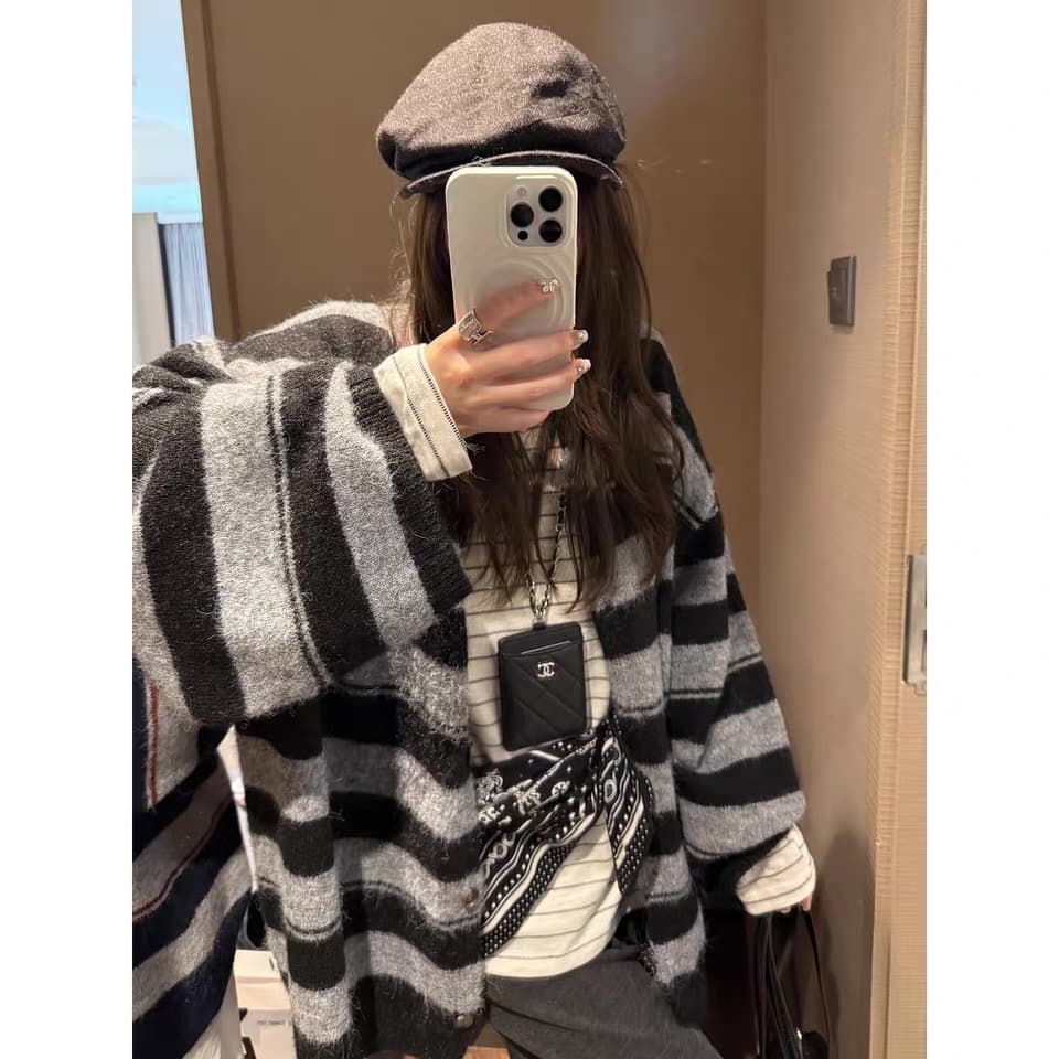 한 부서 스트라이프 루즈핏 라운드 넥 스웨터 여자 오픈 가디건 가을 겨울철 새로운 느긋한 바람 부드러운 찹쌀 니트 스웨터 맨위 재킷 상세 이미지 10