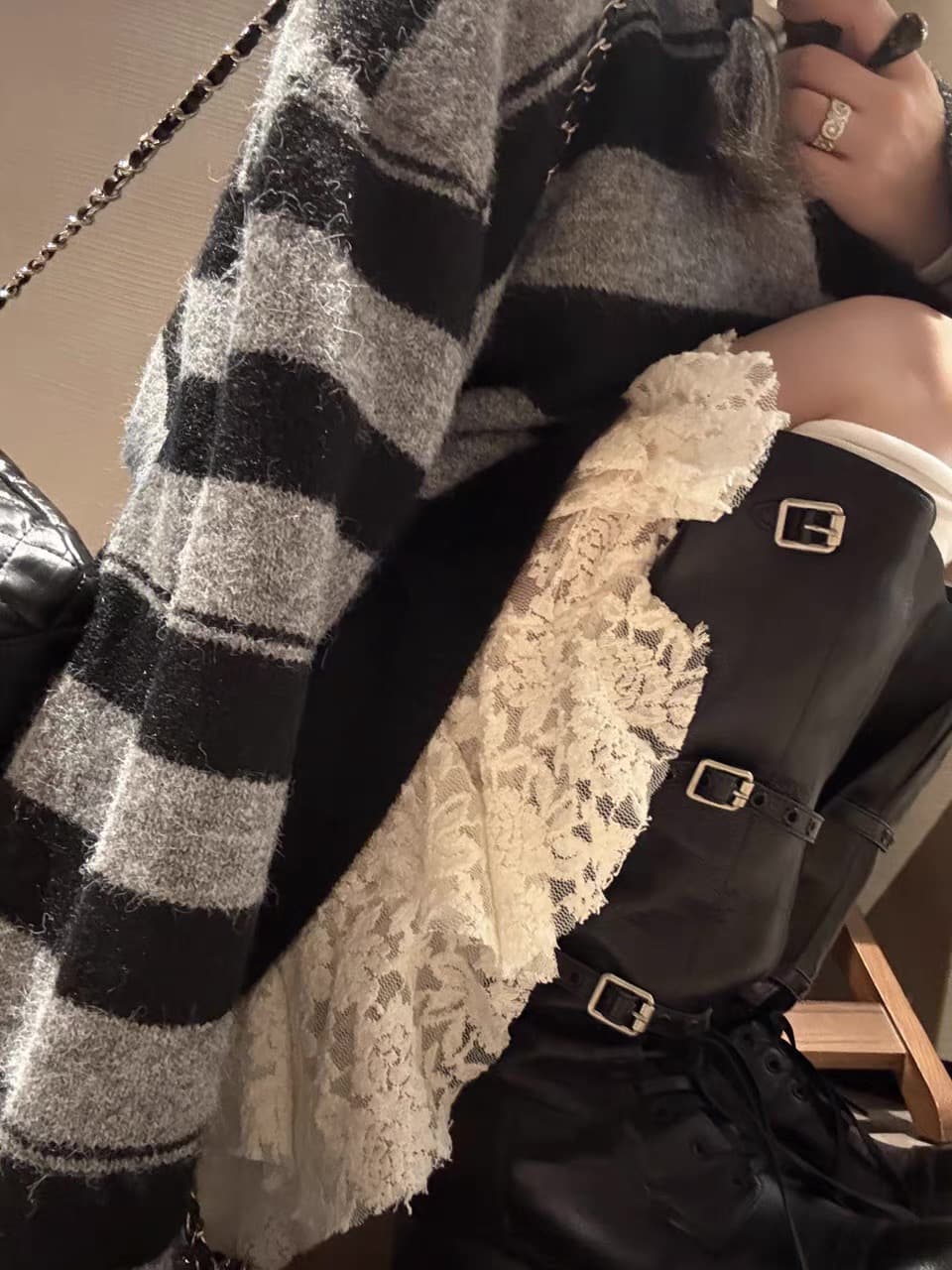 한 부서 스트라이프 루즈핏 라운드 넥 스웨터 여자 오픈 가디건 가을 겨울철 새로운 느긋한 바람 부드러운 찹쌀 니트 스웨터 맨위 재킷 상세 이미지 13