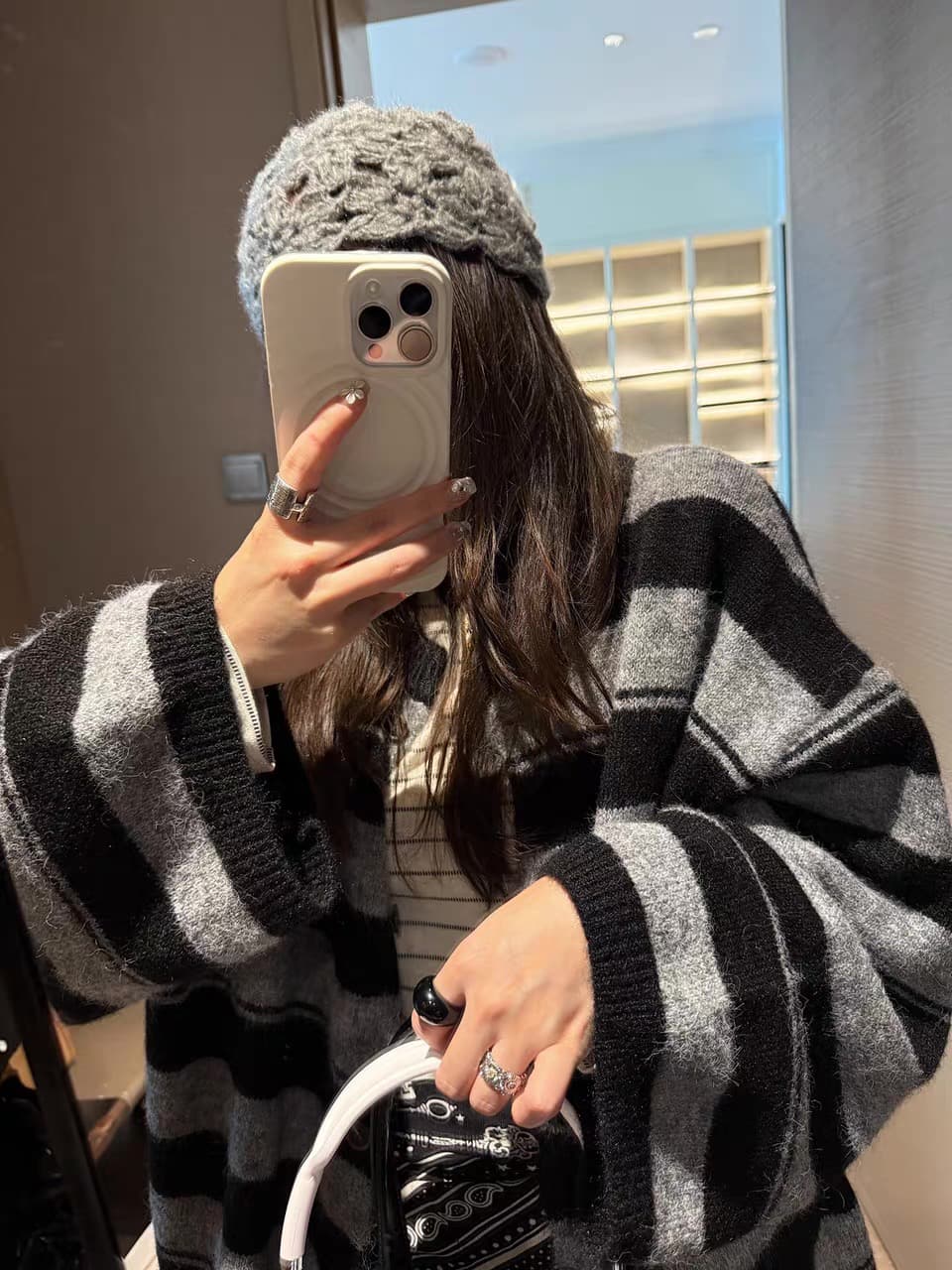 한 부서 스트라이프 루즈핏 라운드 넥 스웨터 여자 오픈 가디건 가을 겨울철 새로운 느긋한 바람 부드러운 찹쌀 니트 스웨터 맨위 재킷 상세 이미지 18