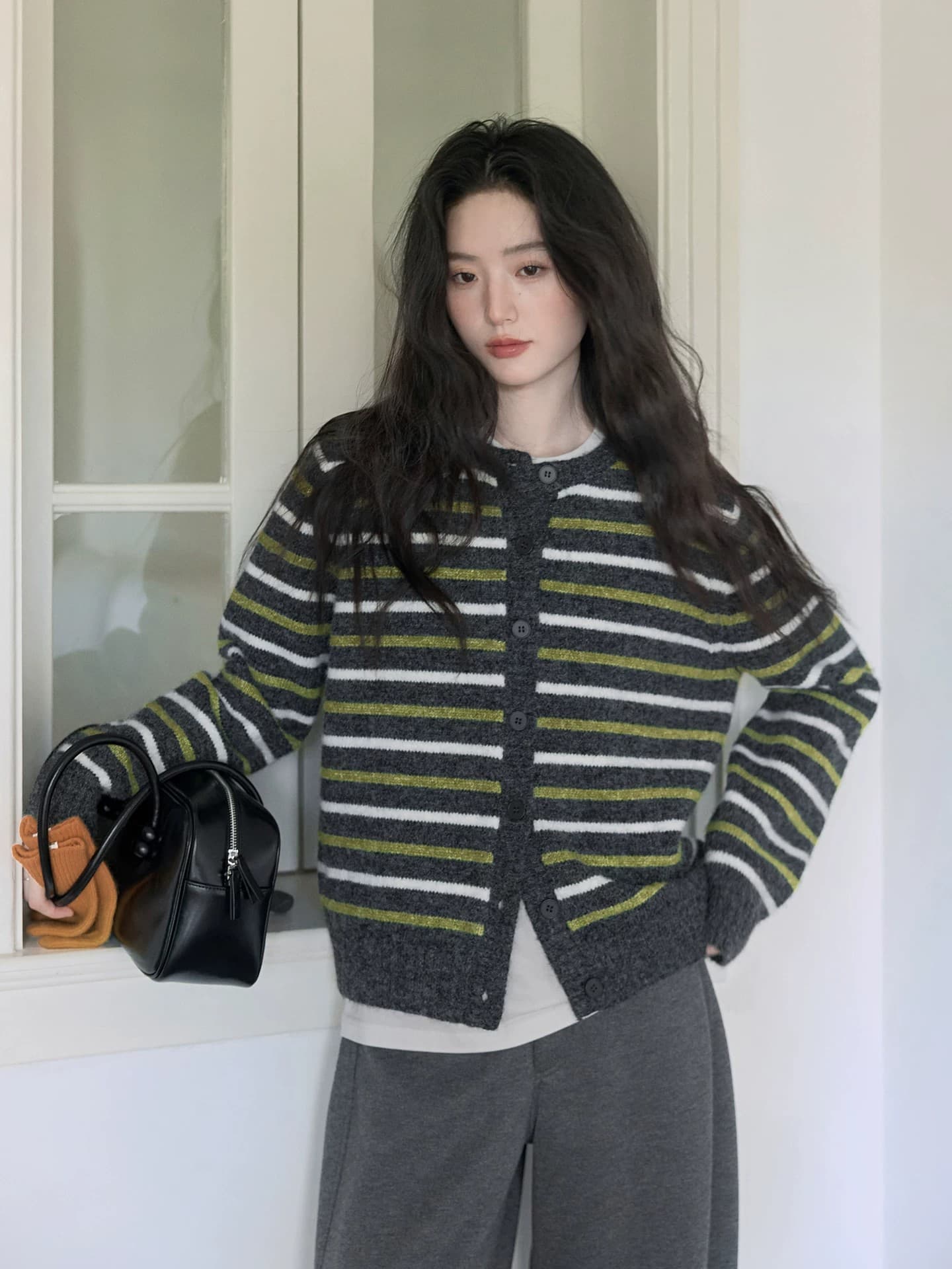 느슨함 느긋한 레트로 회색 녹색 스트라이프 배색 스웨터 오픈 가디건 2026 여성 겨울 부드러운 찹쌀 루즈핏 캐주얼 재킷 이미지 4