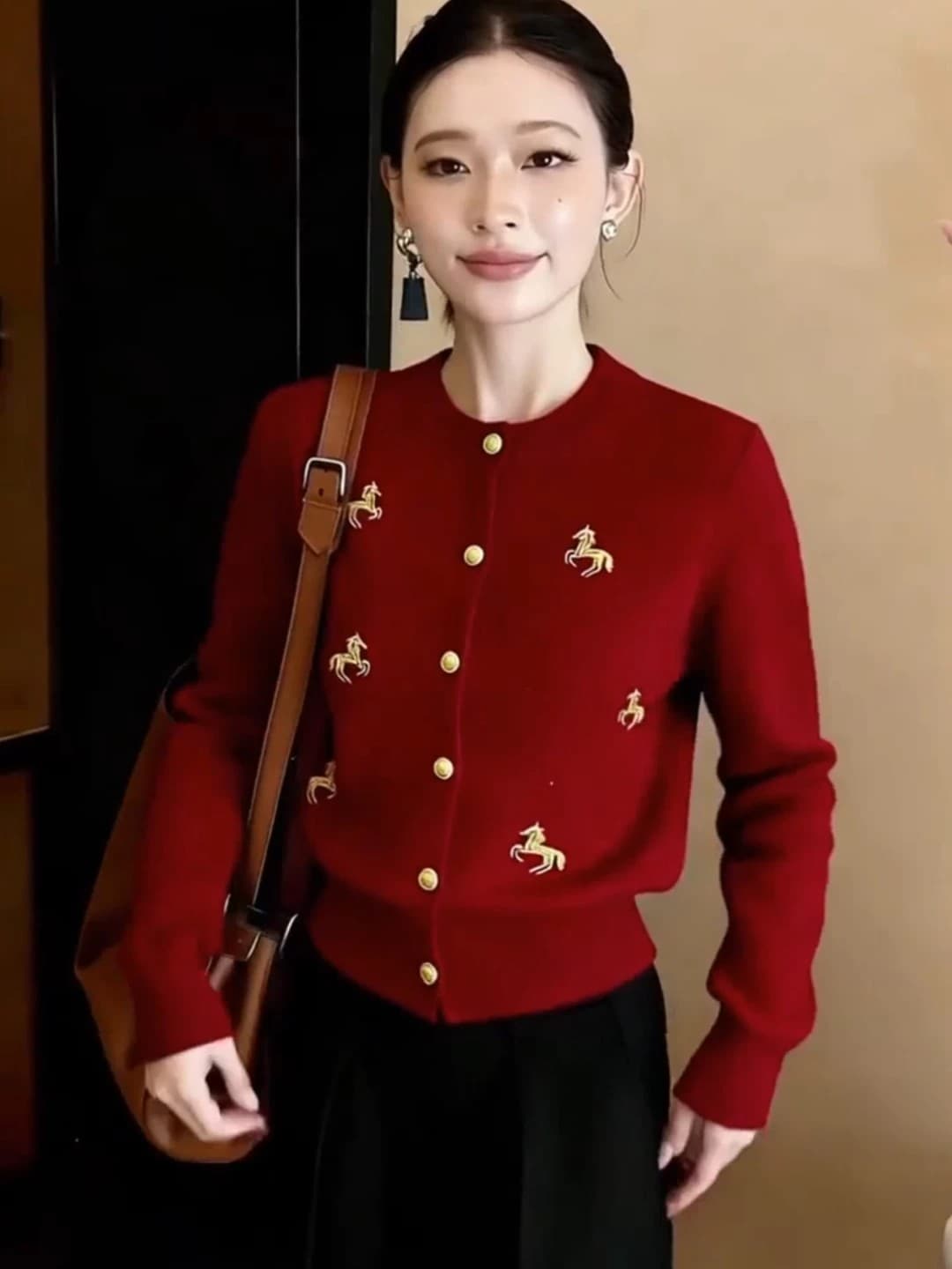 2026 슈퍼 화재 겨울 의류 전체 집합 ootd 착용 가져 가라. 세트 빨간색 작은 말 자수 스웨터 니트 오픈 가디건 상세 이미지 5