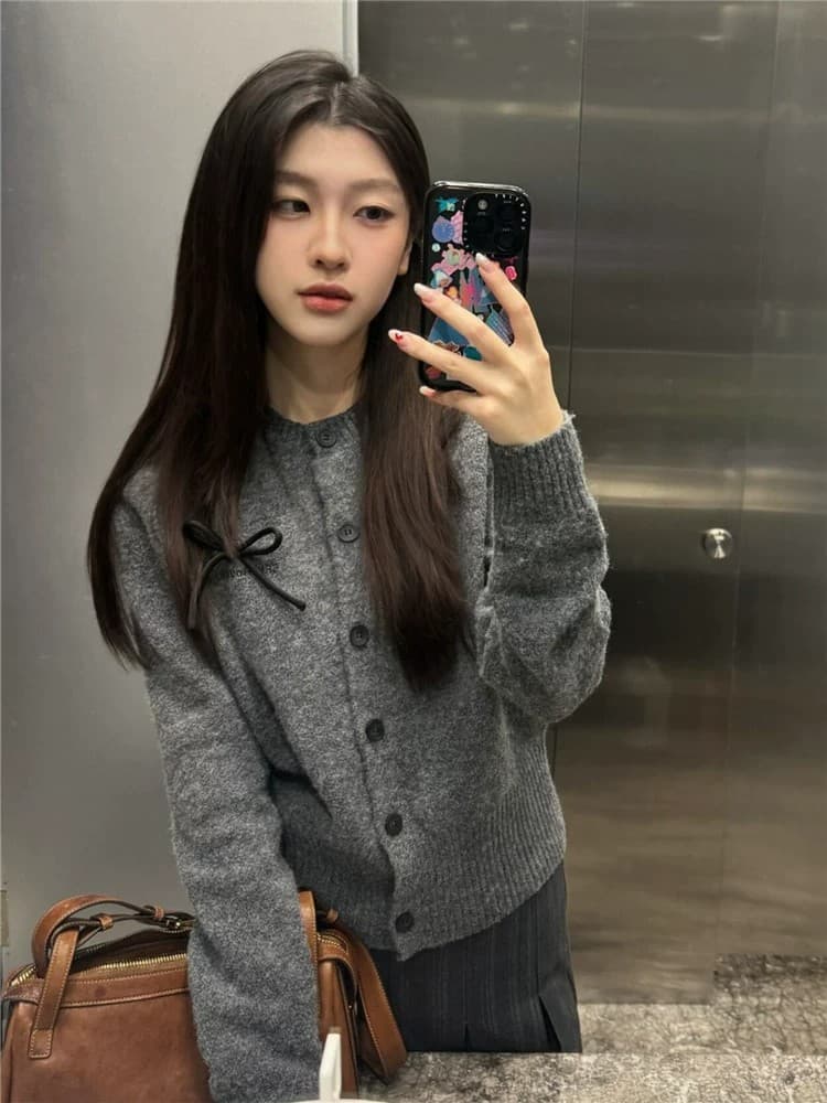 한 부서 회색 쇼트 스타일 스웨터 니트 오픈 가디건 여성 코트 가을 겨울철 나비 매듭 고급 센스 슬림해 보이는 긴팔 맨위 상세 이미지 1