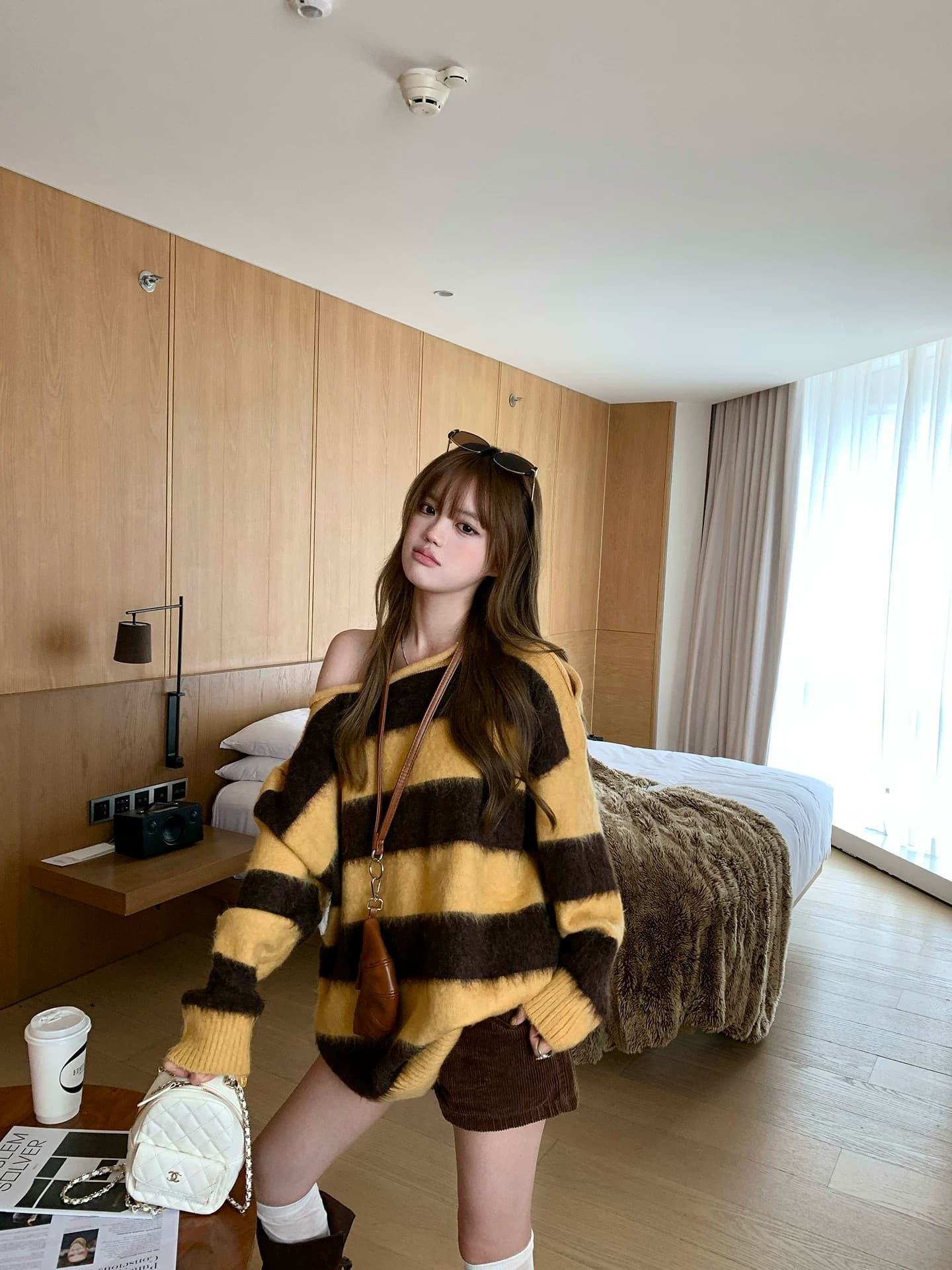 한 부서 핑크색 새는 어깨 스트라이프 스웨터 여자 가을 겨울 루즈핏 풀오버 니트 맨위 이미지 4