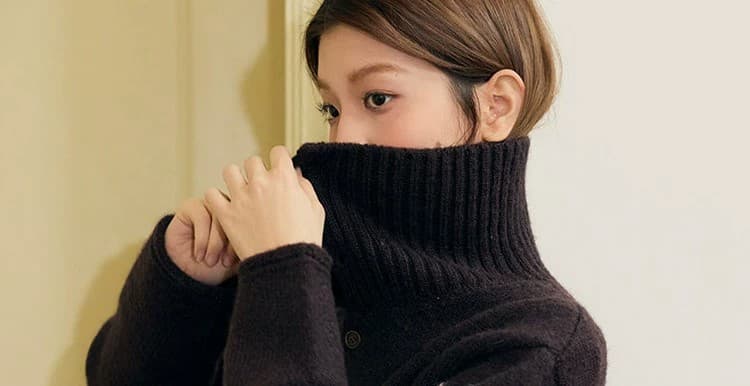 고급 센스 레트로 파란색 자카드 터틀넥 스웨터 여성 코트 봄 느긋한 세련된 다용도 니트 오픈 가디건 맨위 상세 이미지 4