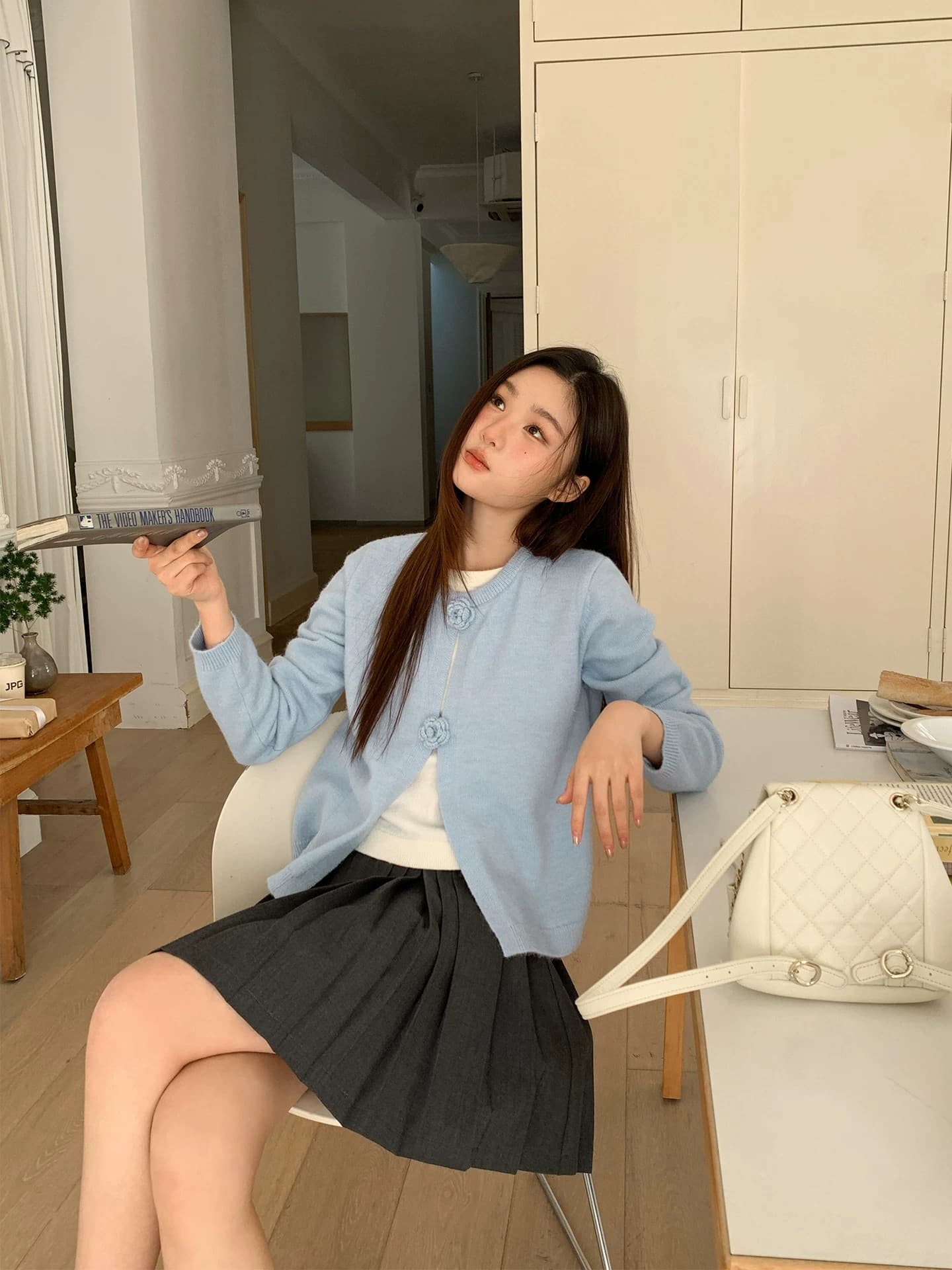 페이크 레이어드 패치워크 부드러운 찹쌀 스웨터 여자 봄 가을 새로운 3 차원 자수 꽃 니트 맨위