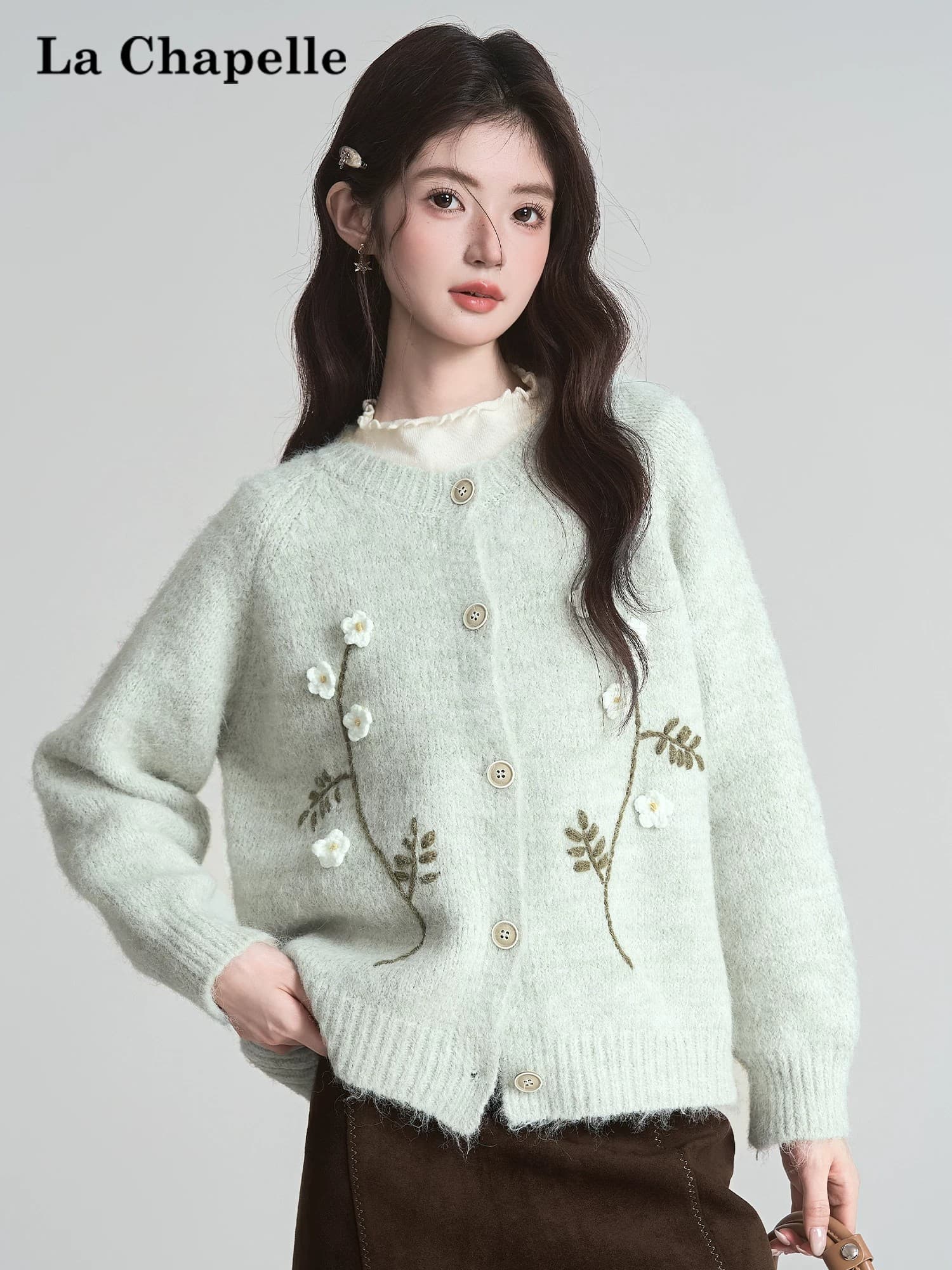 2026 이른 가을 새로운 자수 달콤함 꽃 라운드 넥 니트 카디건 코트 이미지 3