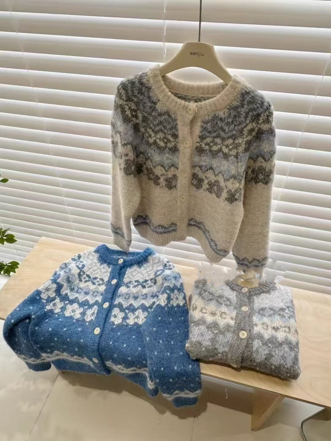 공정한 섬 배색 니트 오픈 가디건 여성 가을 겨울철 고급 센스 느긋한 와이드 부드러운 찹쌀 라운드 넥 두꺼운 스웨터 코트 상세 이미지 1