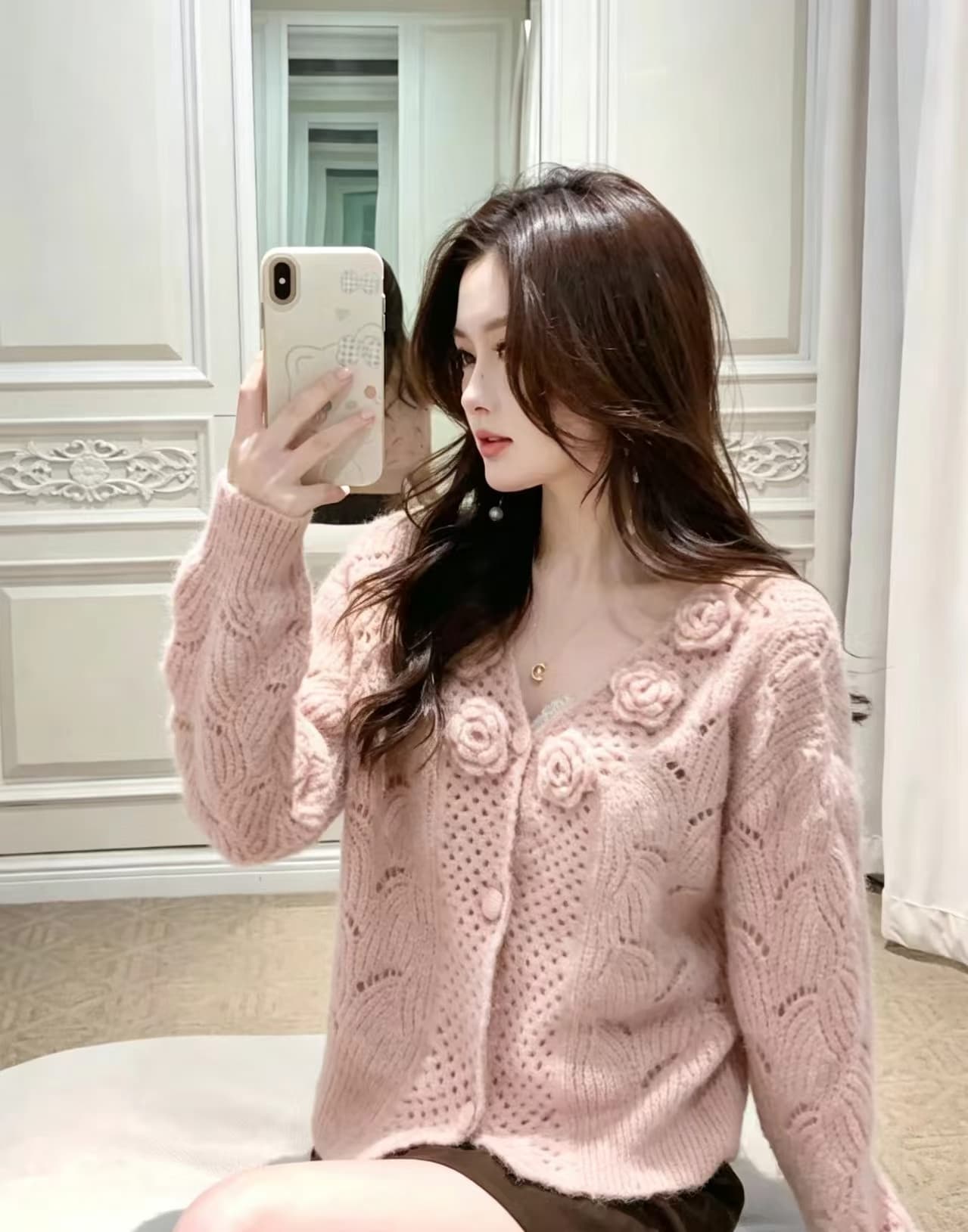 딸기 오픈 가디건 양 양모 혼합 수공 자수 꽃 프랑스식 고대 바람 팬시 홀로우 아웃 니트 스웨터 이미지 5