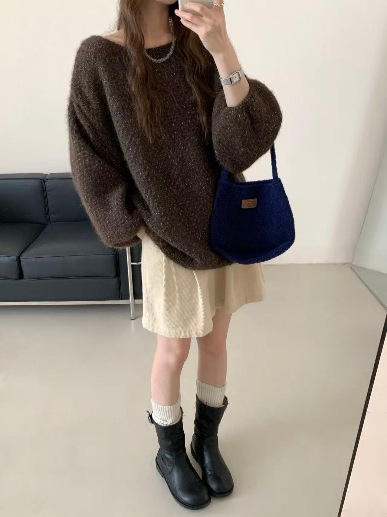 한 부서 스웨터 여성 짧은 풀오버 가을 겨울철 외출용 루즈핏 느긋한 바람 거품 소매 광택 실 니트 스웨터 맨위 상세 이미지 21