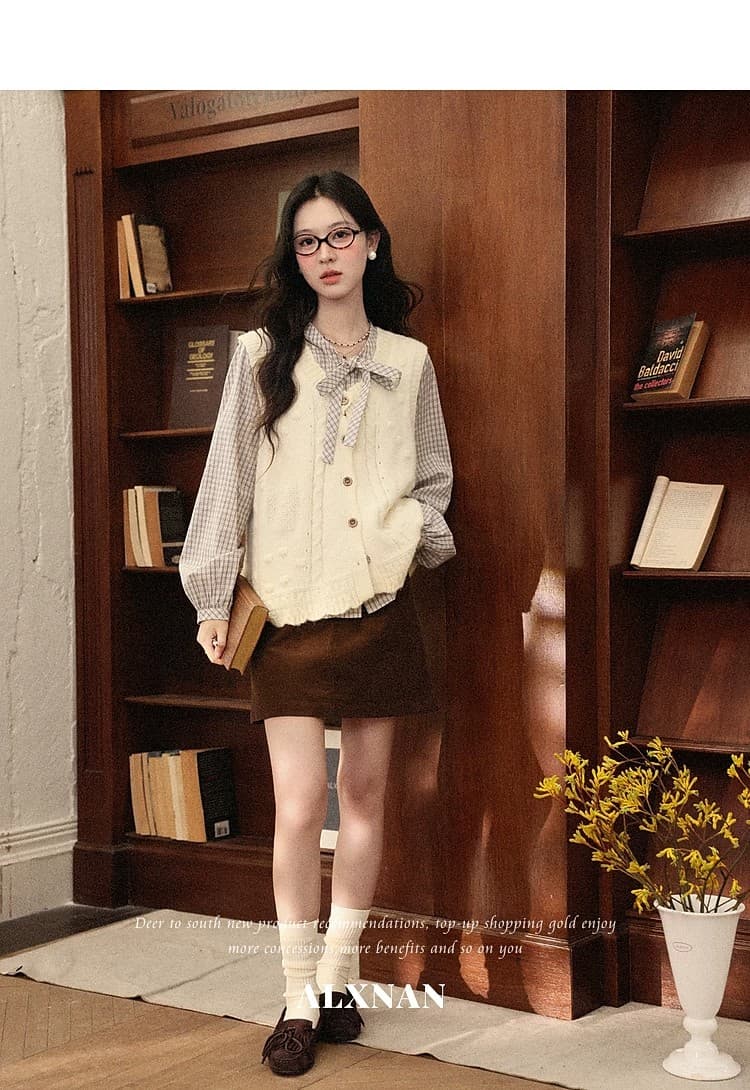 화이트 조끼 여성 가을 레트로 스타일 V넥 질감 센스 루즈핏 민소매 맨위 상세 이미지 9