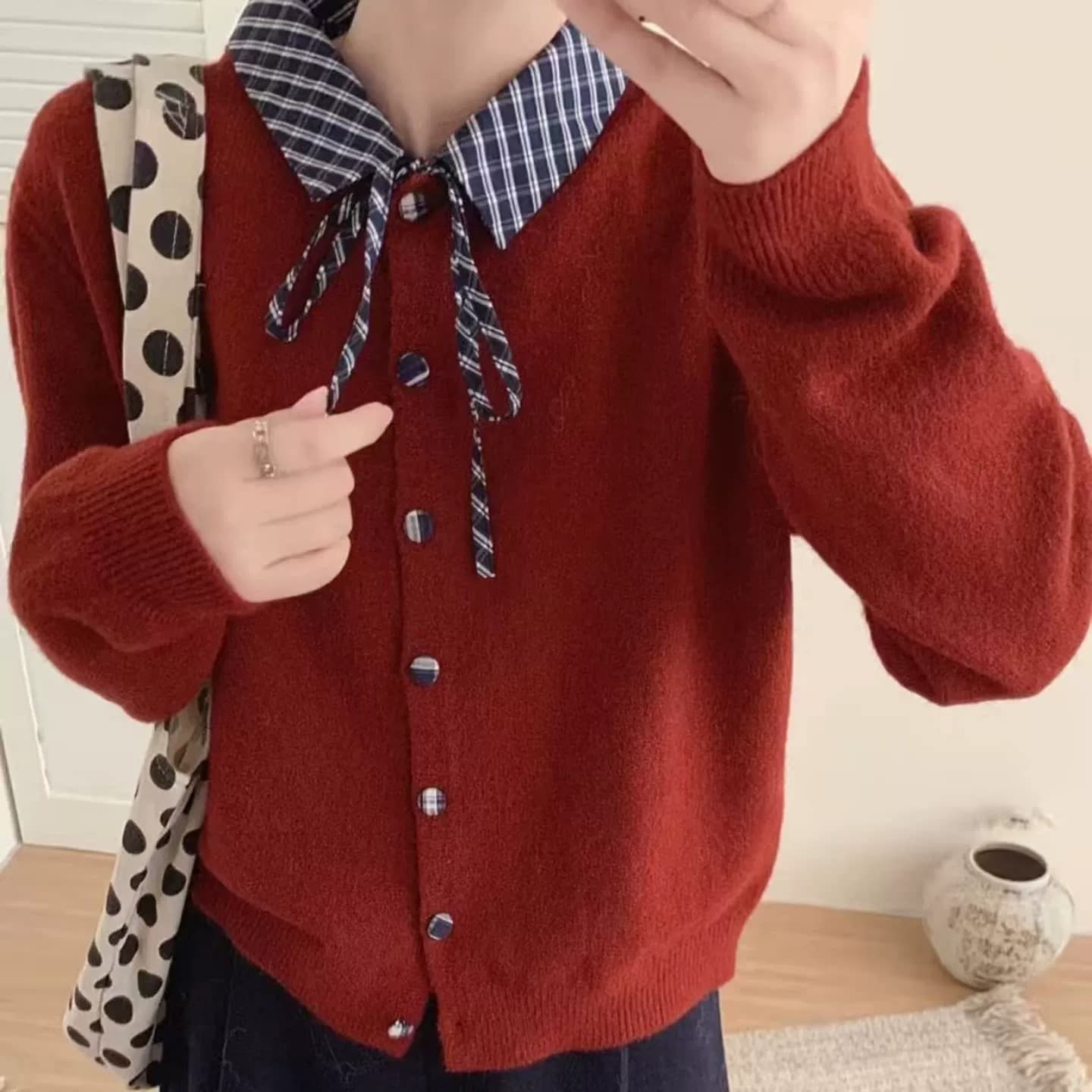 한 부서 고급 센스 체크무늬 패치워크 폴로 칼라 단추 니트 여성 코트 봄 가을 새로운 품격 다용도 슬림해 보이는 오픈 가디건 상세 이미지 8