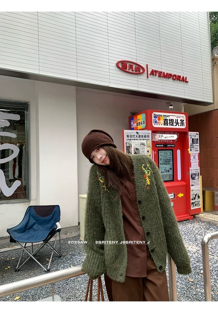 가을 겨울 새로운 반딧불 숲 높음 그램 무거운 플러시 센스 자수 스웨터 다용도 캐주얼 대 오픈 가디건 느긋한 니트 재킷 상세 이미지 5