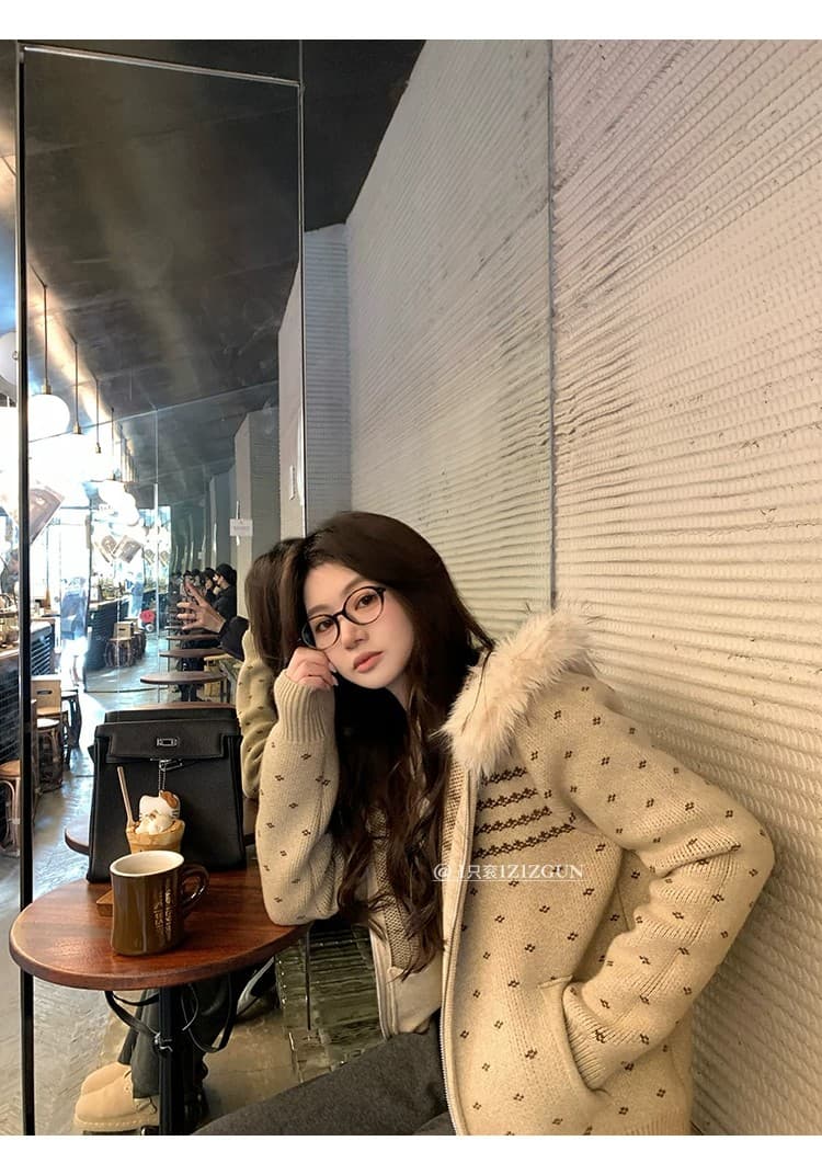 공정한 섬 느긋한 바람 작은 대중 후드 모피 칼라 지퍼 스웨터 코트 가을 겨울 새로운 레트로 품격 니트 오픈 가디건 상세 이미지 3