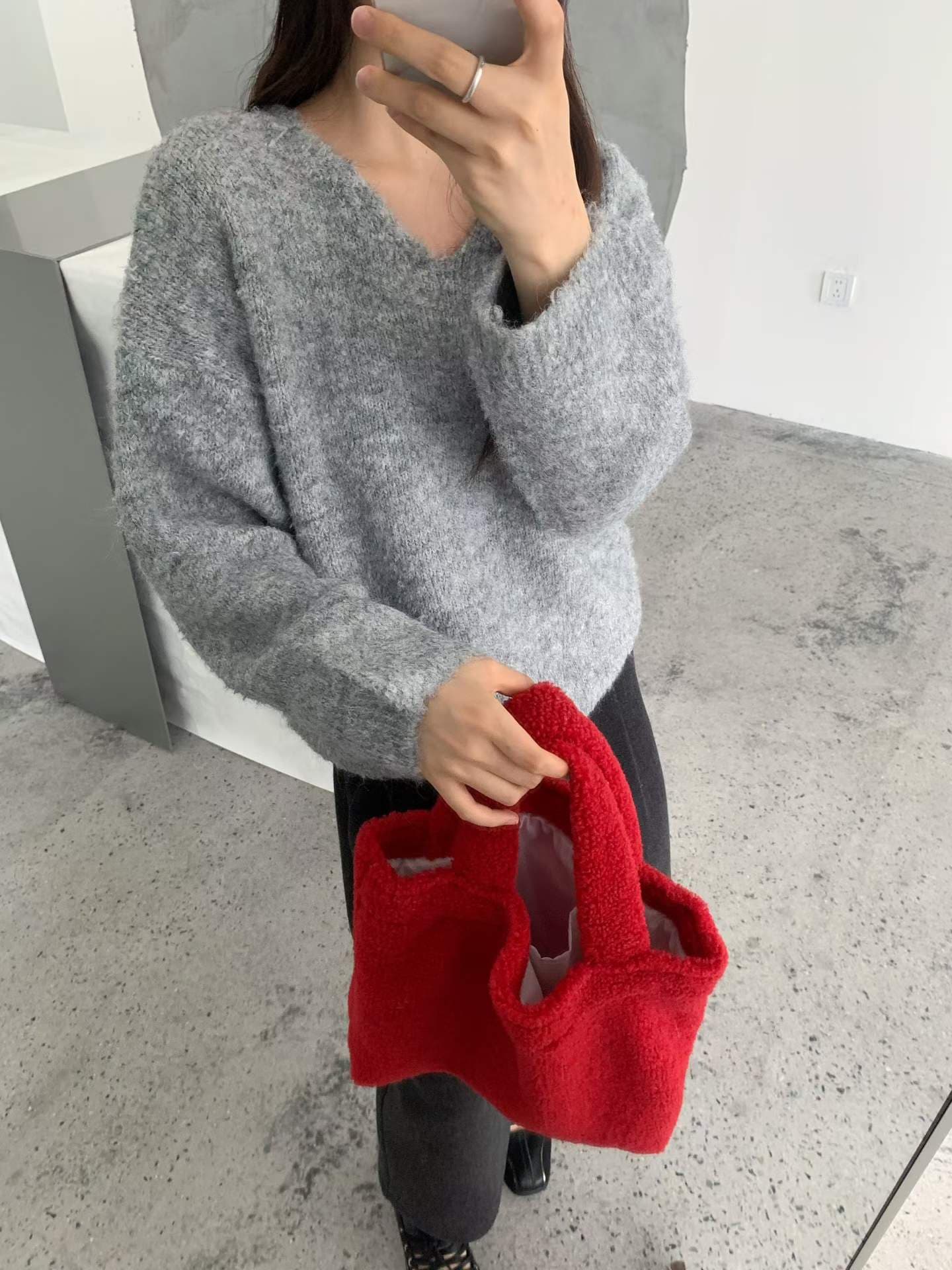 가을 겨울 새로운 패션 느긋한 바람 V넥 풀오버 스웨터 여자 루즈핏 다용도 니트 스웨터 고급 센스 단색 맨위 상세 이미지 5