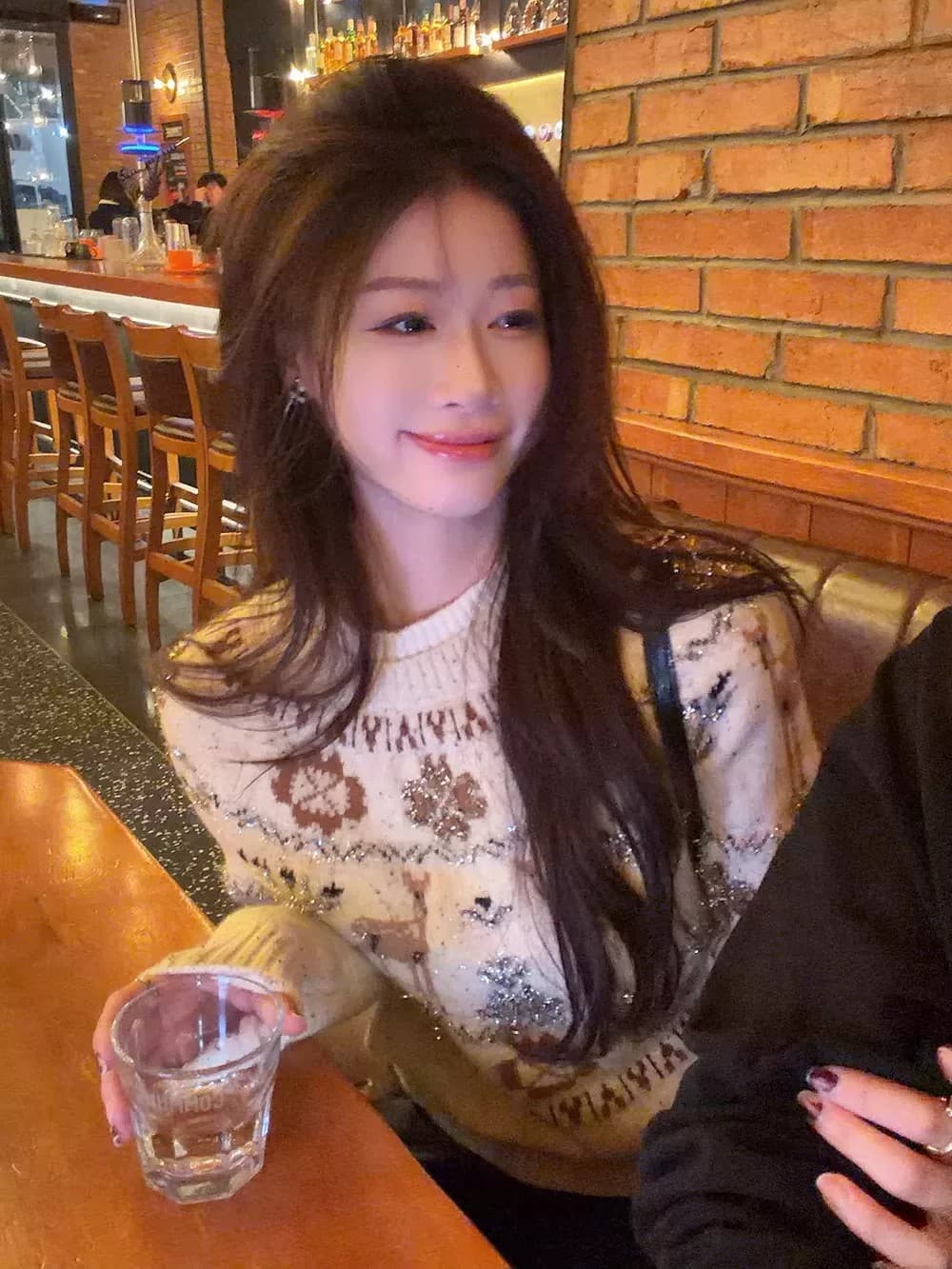 크리스마스 작은 사슴 자카드 좋은 플래시 긴팔 니트 스웨터 연령 감소 풀오버 여성 의류 겨울 두꺼운 느긋한 바람 맨위 상세 이미지 1