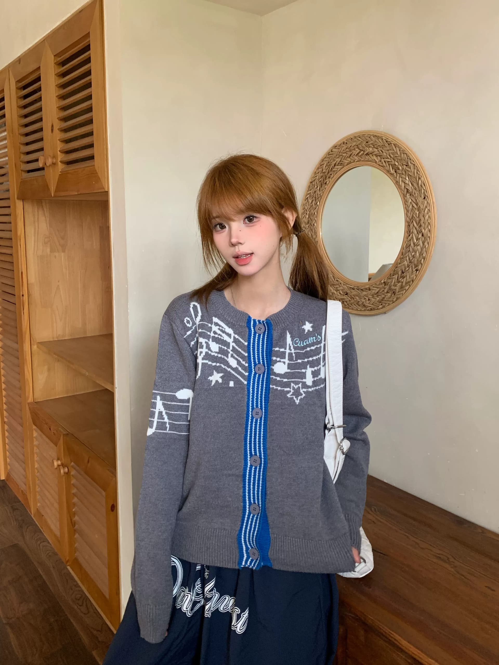 아시아 인 멩 센스 도파민 참고 자카드 니트 오픈 가디건 스웨터 여자 가을 슬림해 보이는 쇼트 스타일 맨위 재킷 이미지 5