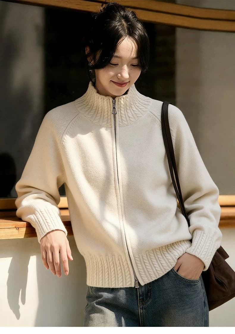 한 부서 느긋한 바람 베이지 색 스탠드 칼라 지퍼 스웨터 오픈 가디건 여성 2026 새로운 루즈핏 니트 재킷 이미지 3