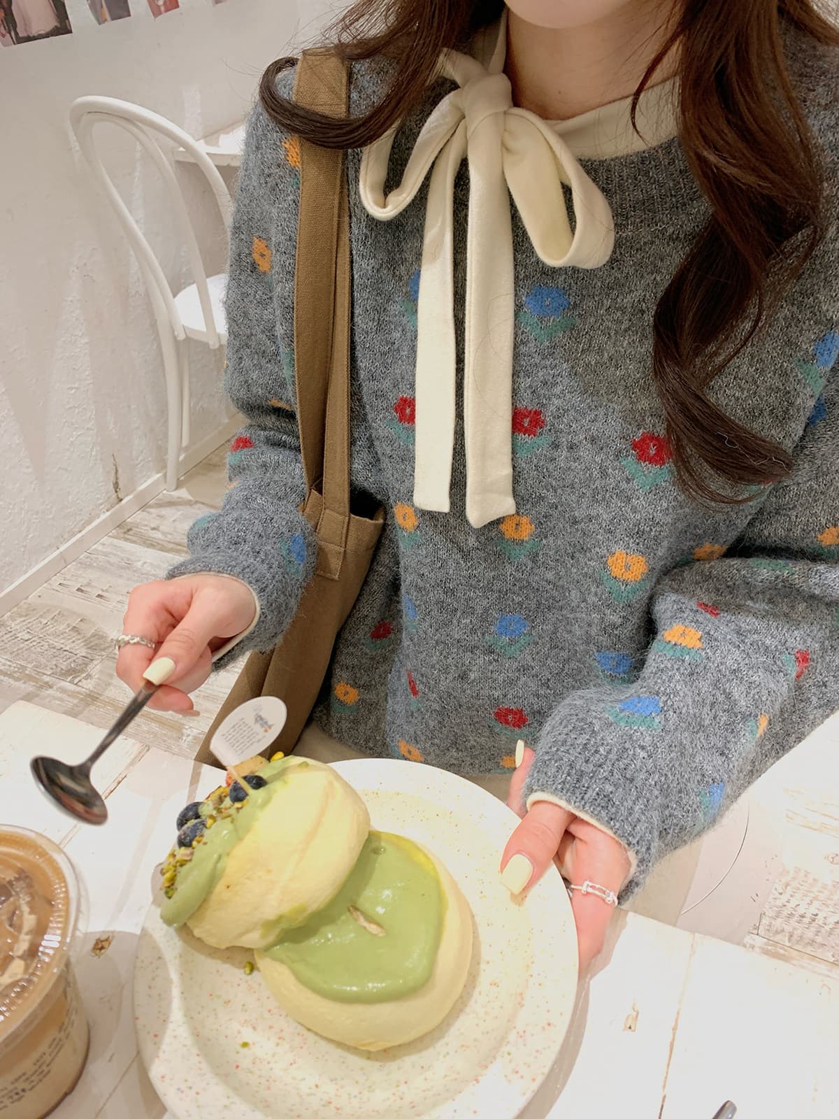 다우 시시 토끼 꽃무늬 스웨터 여자 루즈핏 디자인 센스 레트로 풀오버 니트 스웨터 그레이트 착용 두꺼운 스타일 보온 맨위 상세 이미지 9