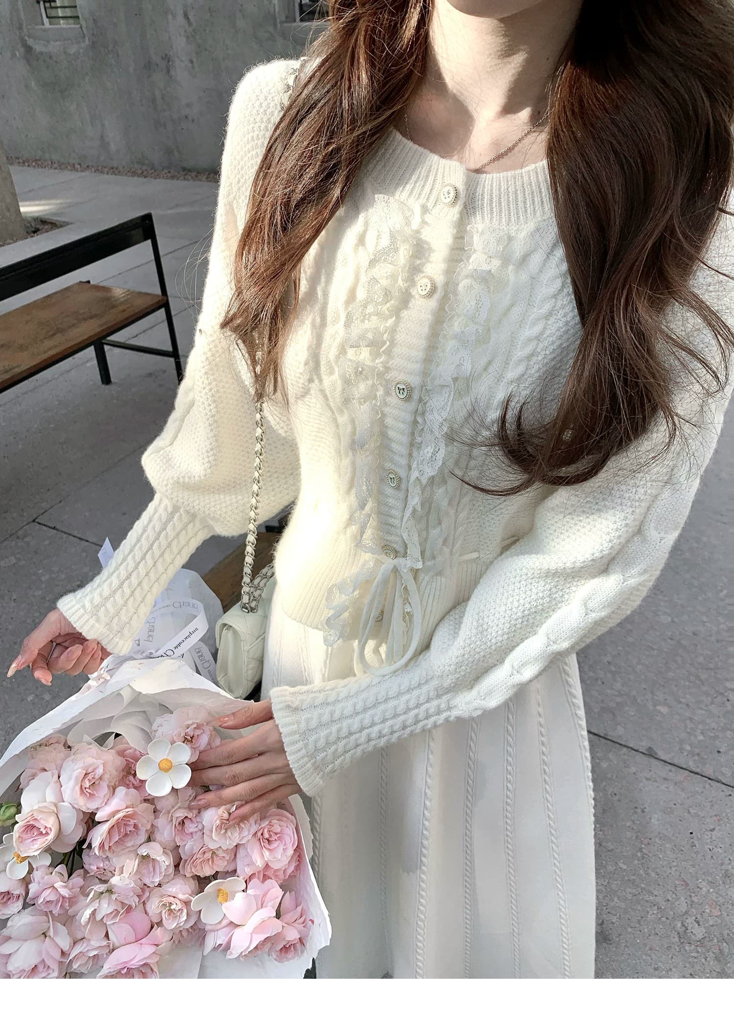 찹쌀 찹쌀 눈 만 중년 자수 궁정 천 골드 센스 레이스 레이스업 스웨터 코트 상세 이미지 21