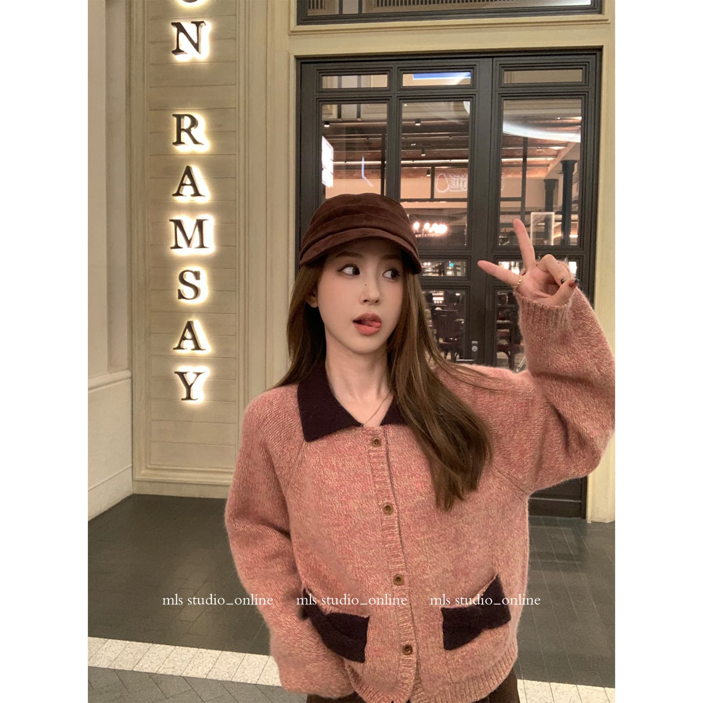 설탕 부서 비틀림 셔츠 패치워크 색상 나비 매듭 스웨터 여자 봄 새로운 2026 달콤함 작은 대중 니트 스웨터