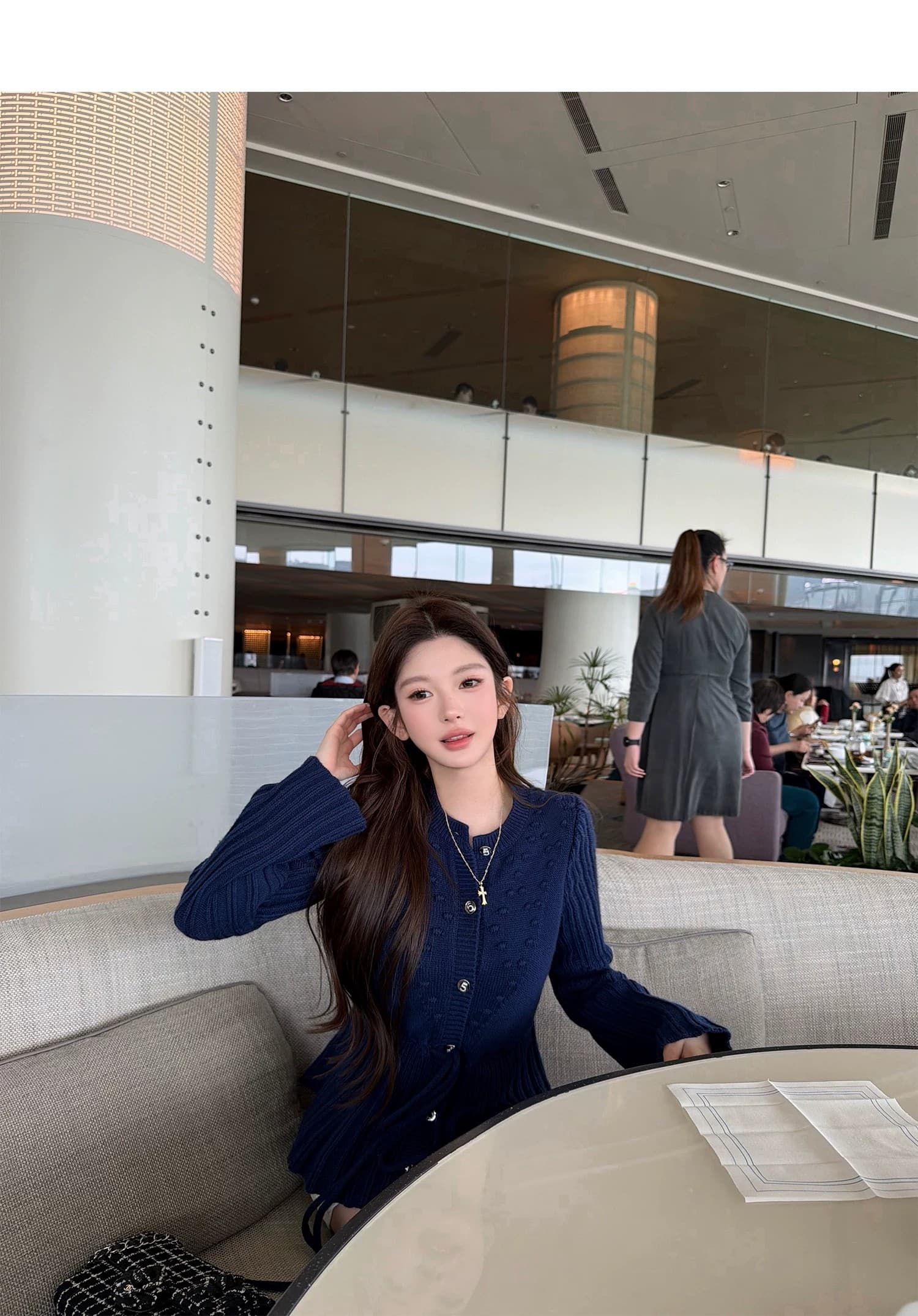 프랑스식 범프 무늬 플리츠 프릴 니트 여성 코트 가을 겨울 새로운 몸매 가꾸기 허리 수축 슬림해 보이는 스웨터 오픈 가디건 상세 이미지 16