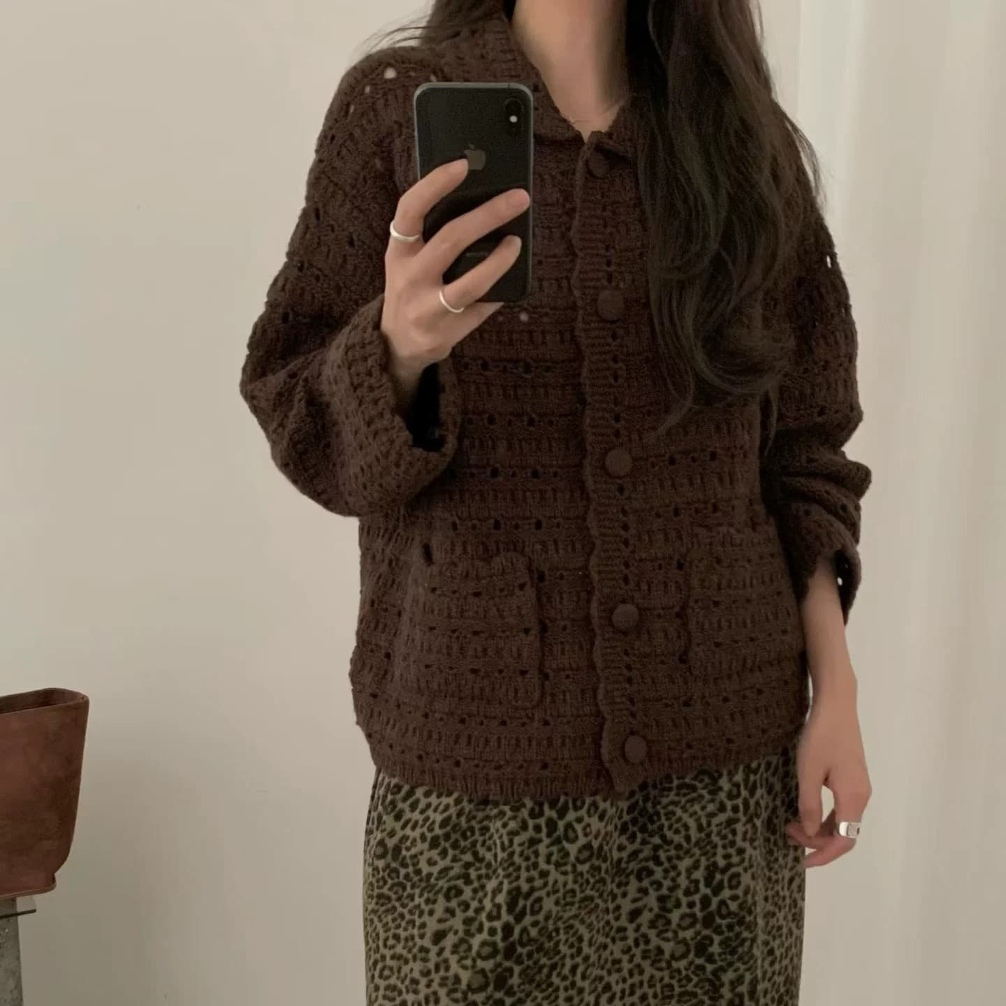 부드러운 바람 레트로 폴로 칼라 홀로우 아웃 자수 니트 오픈 가디건 여성 가을 새로운 루즈핏 다용도 연령 감소 스웨터 코트 상세 이미지 4