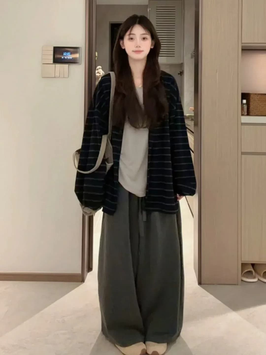 2026 슈퍼 화재 이른 가을 자이언트 잘 생긴 ~ 중 착용 가져 가라. 스트라이프 스웨터 여성 코트 루즈핏 느긋한 바람 한 부서 니트 오픈 가디건 상세 이미지 2