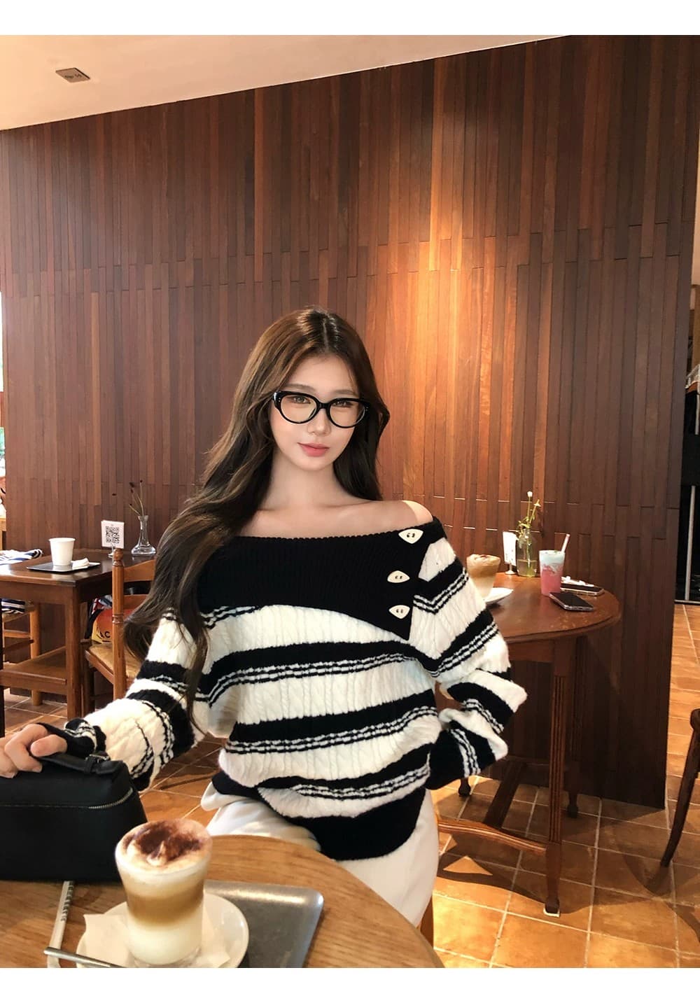 스웨터 여자 가을 겨울 2026 새로운 루즈핏 느긋한 오프숄더 오프숄더 맨위 풀오버 스트라이프 니트 스웨터 상세 이미지 2