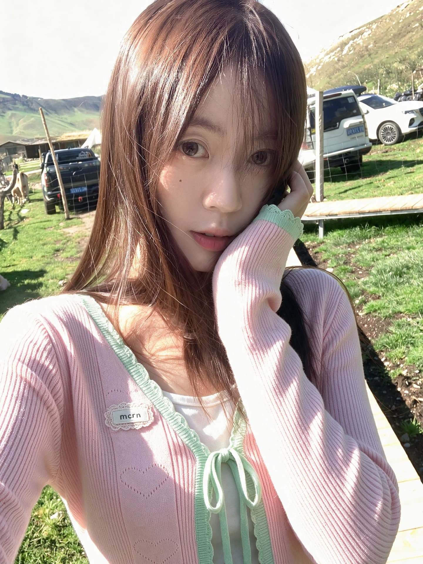 달콤함 레이스업 니트 오픈 가디건 여성 가을 몸매 가꾸기 슬림해 보이는 V넥 긴팔 배색 부드러운 품격 오픈 가디건 이미지 3