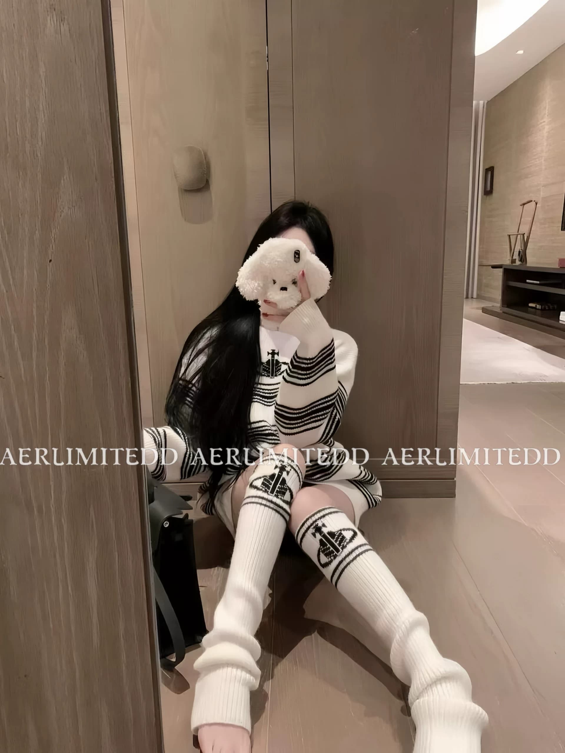 토성 자수 스트라이프 배색 니트 스웨터 여자 레트로 느긋한 바람을 피우다 롱 코트 맨위 상세 이미지 4