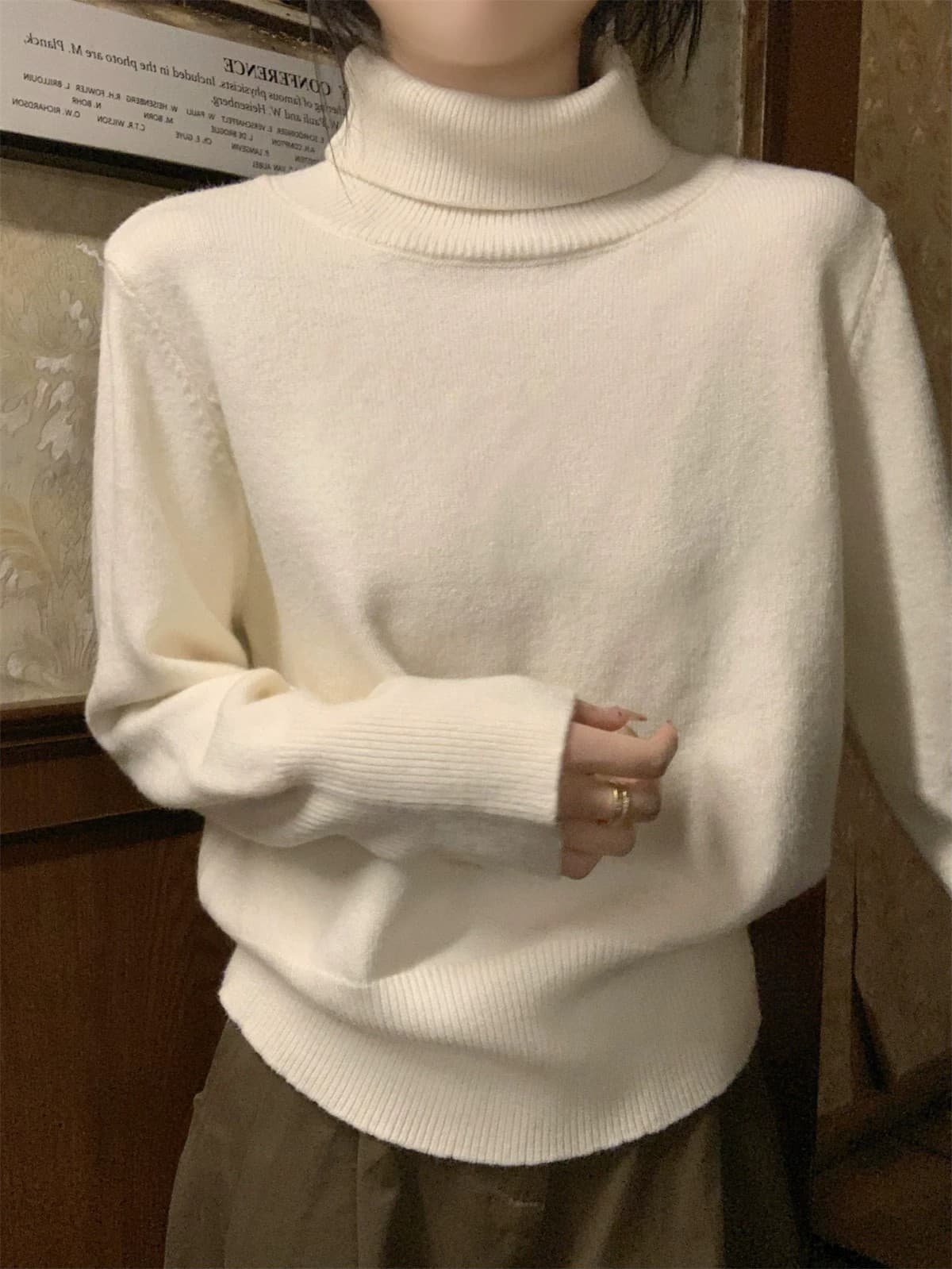 miu 부서 우유 황색 터틀넥 두꺼운 기본 셔츠 여성 봄 가을 고급 보온 인사이드 가져 가라. 스웨터 품격 니트 맨위 상세 이미지 17