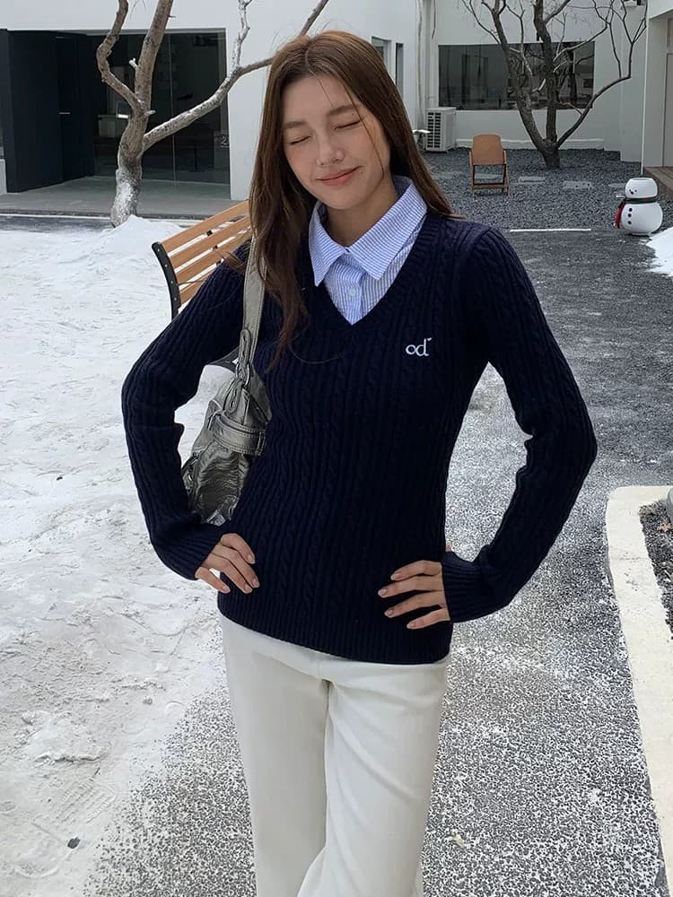 스트라이프 셔츠 칼라 od 알파벳 스웨터 V넥 페이크 레이어드 긴팔 니트 몸매 가꾸기 여성 이미지 3