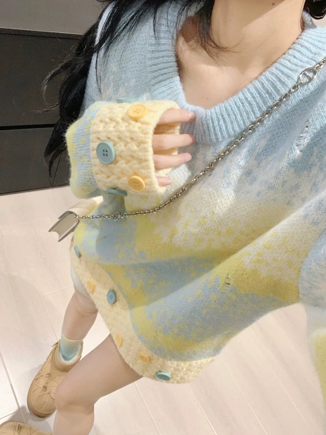 봄 가을 새로운 그라데이션 색상 라운드 넥 풀오버 스웨터 여자 재킷 작은 대중 디자인 센스 풀오버 외출용 맨위 이미지 4