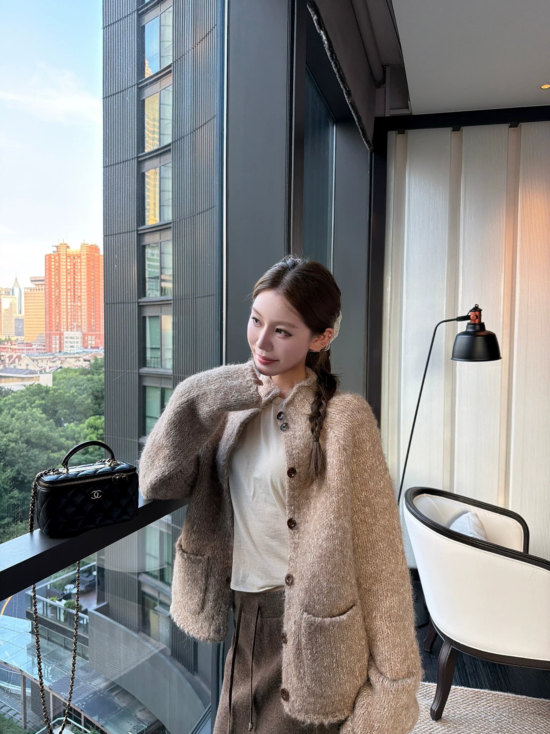 두꺼운 바늘 양모 가을 니트 오픈 가디건 꽃 실 스탠드 칼라 볼륨 측면 스웨터 여성 코트 상세 이미지 5