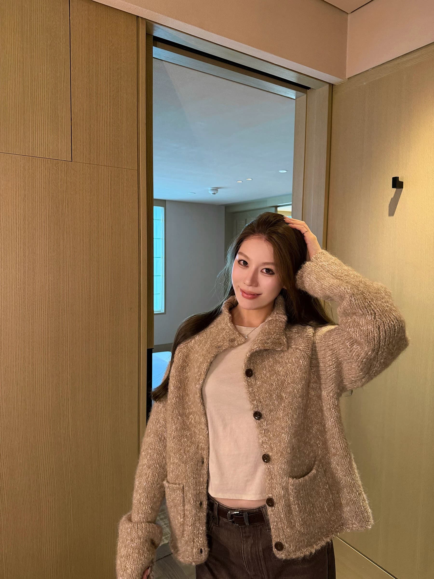 두꺼운 바늘 양모 가을 니트 오픈 가디건 꽃 실 스탠드 칼라 볼륨 측면 스웨터 여성 코트 상세 이미지 28