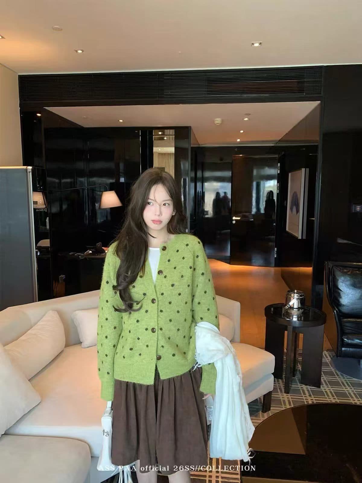 라운드 넥 고급 센스 도트 무늬 니트 오픈 가디건 스웨터 코트 가을 착용 가져 가라. 새로운 긴팔 외부 잡아라. 의류 여성