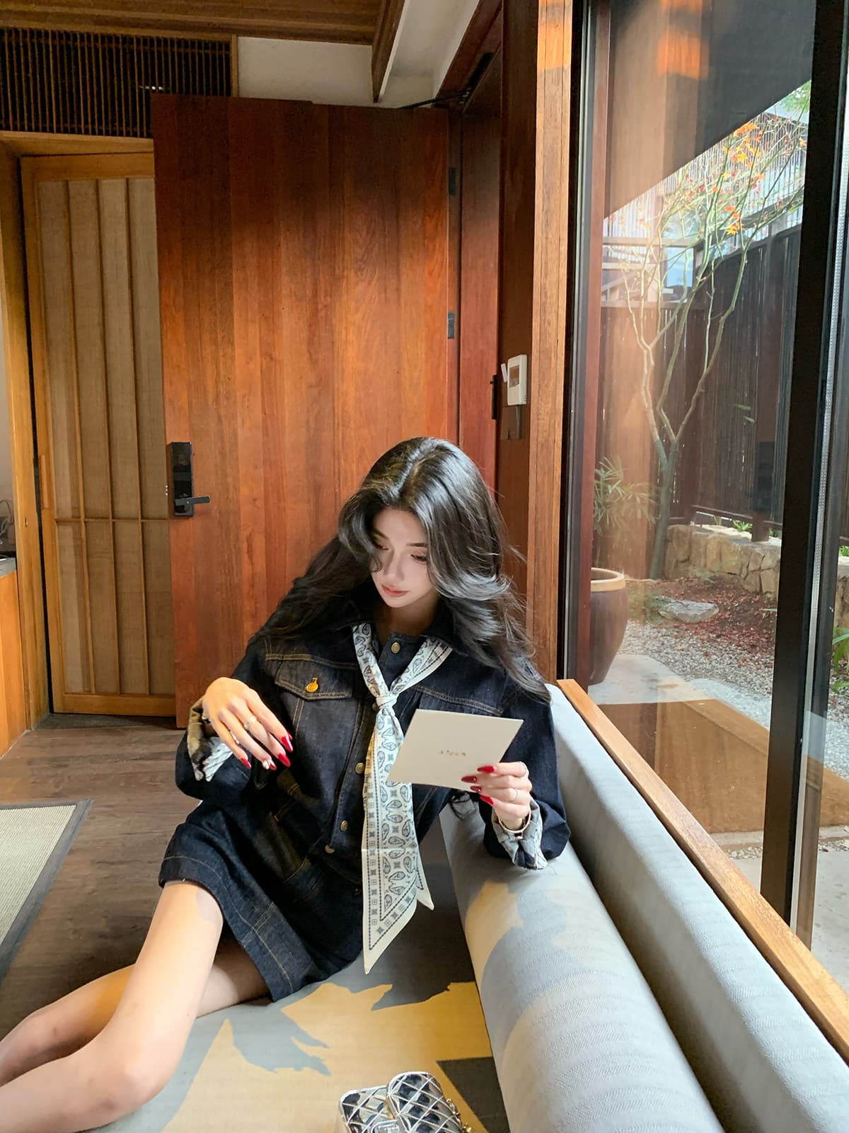 barb chill 워싱 데님 드레스 미니 스커트 여성 이른 봄 신년 로브 허리 수축 레트로 긴팔 셔츠 드레스 상세 이미지 6