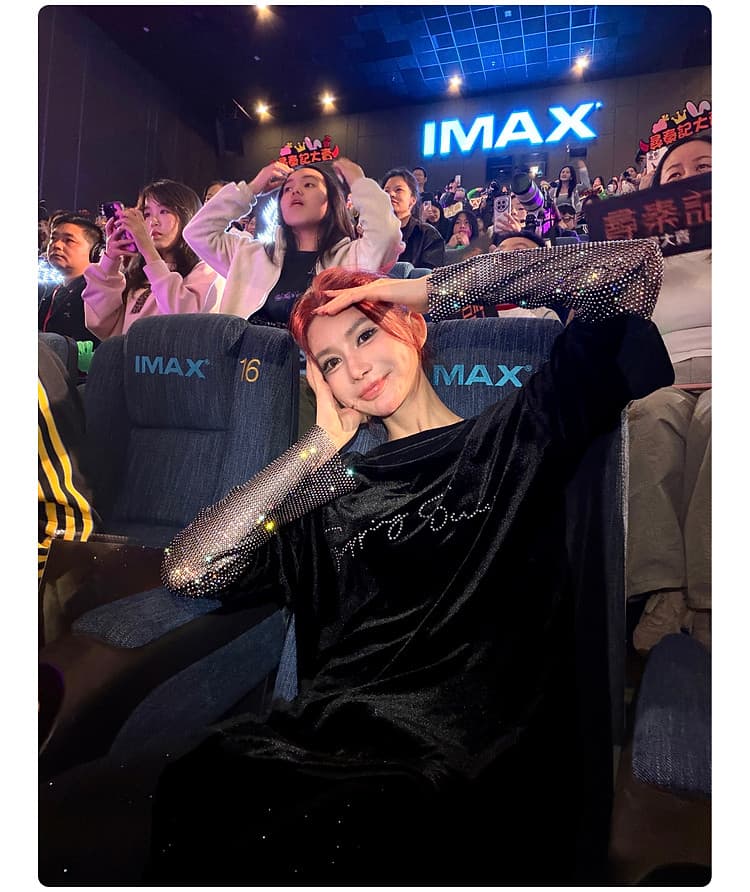 리 부드럽게 6 월 고급 ins 바람 350 그램 한국 플러시 양성 및 음성 웨어러블 인터넷 훈련 페이크 레이어드 긴팔 여성 봄 자이언트 플래시 맨위 상세 이미지 10