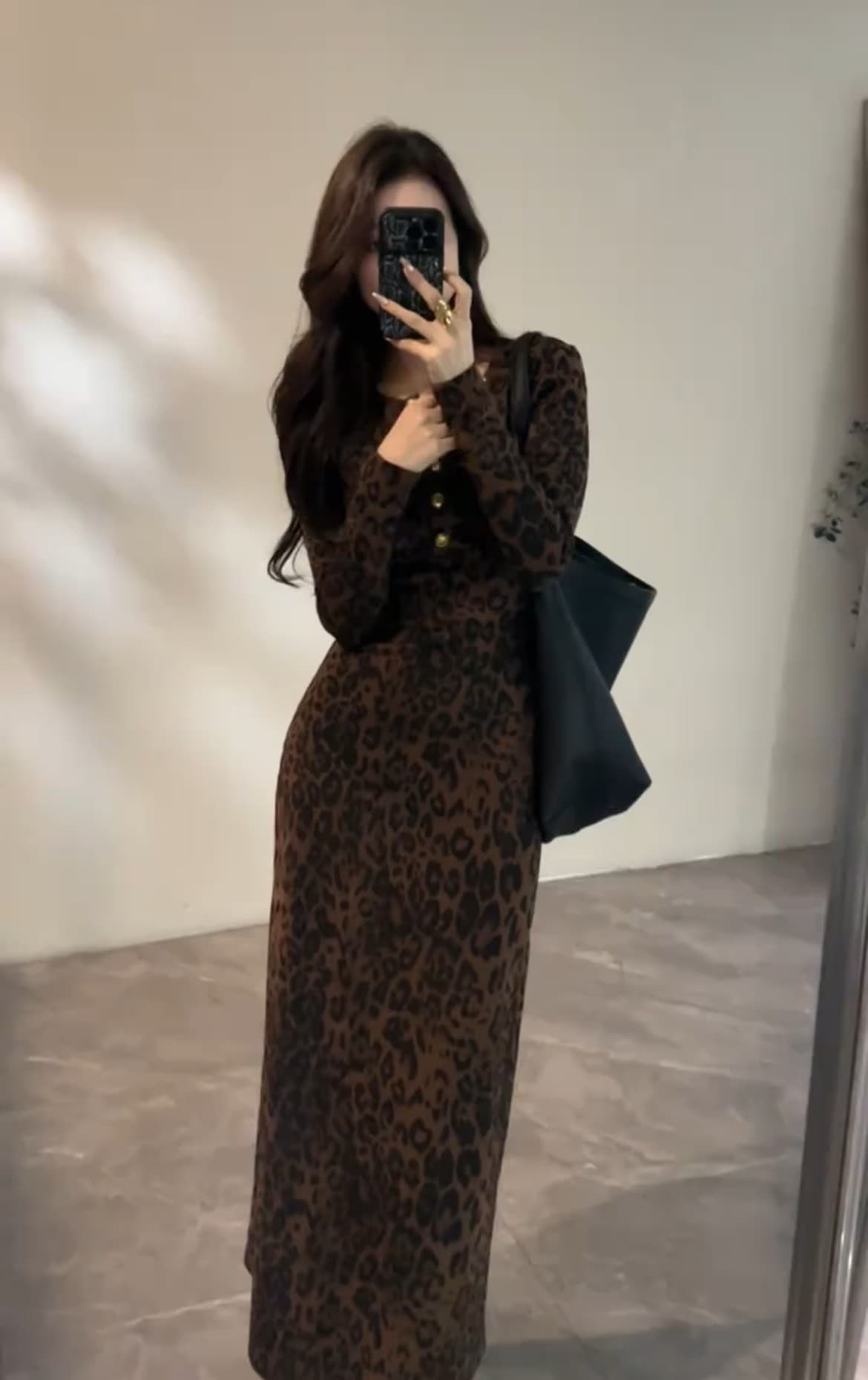 유럽 상품 레트로 레오파드 무늬 금속 버클 슬림해 보이는 두꺼운 여성 드레스 가을 겨울 새로운 외국 가스 다용도 기본 스커트 롱 스커트 상세 이미지 7
