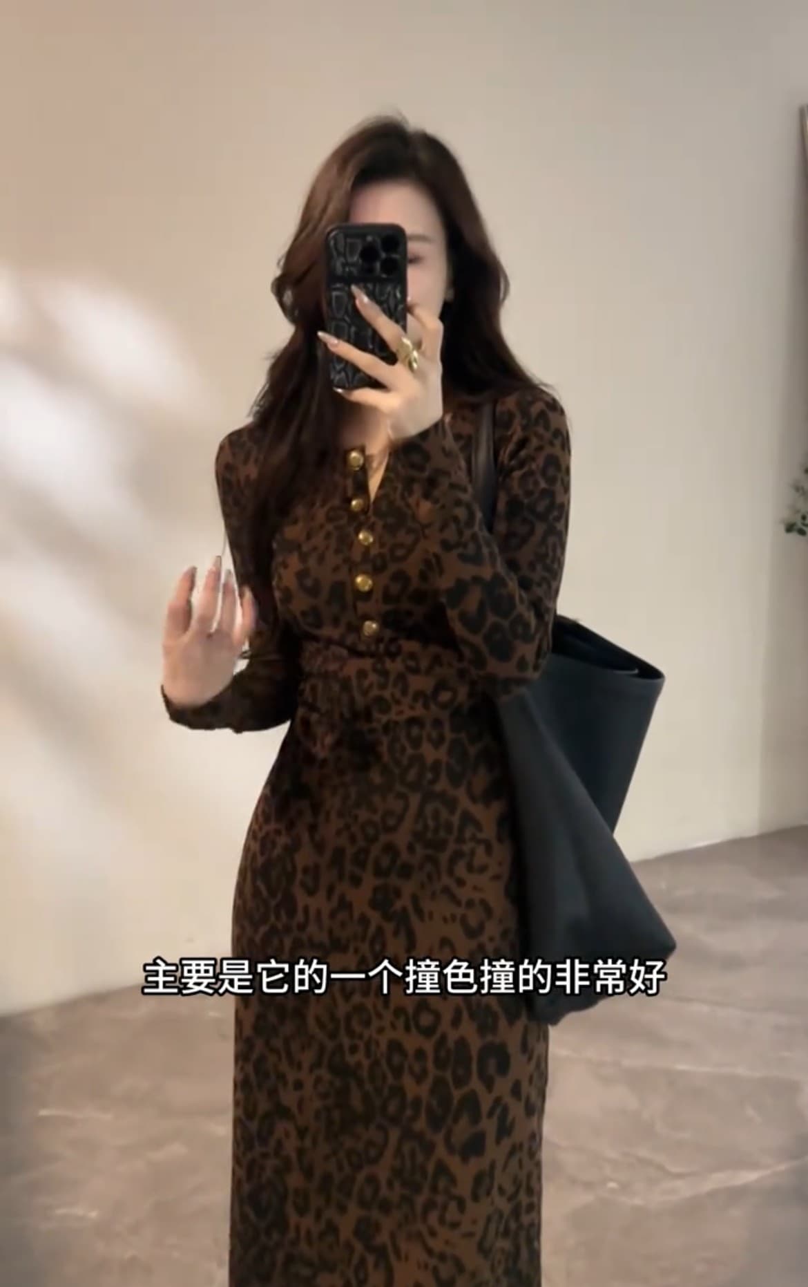 유럽 상품 레트로 레오파드 무늬 금속 버클 슬림해 보이는 두꺼운 여성 드레스 가을 겨울 새로운 외국 가스 다용도 기본 스커트 롱 스커트 상세 이미지 11