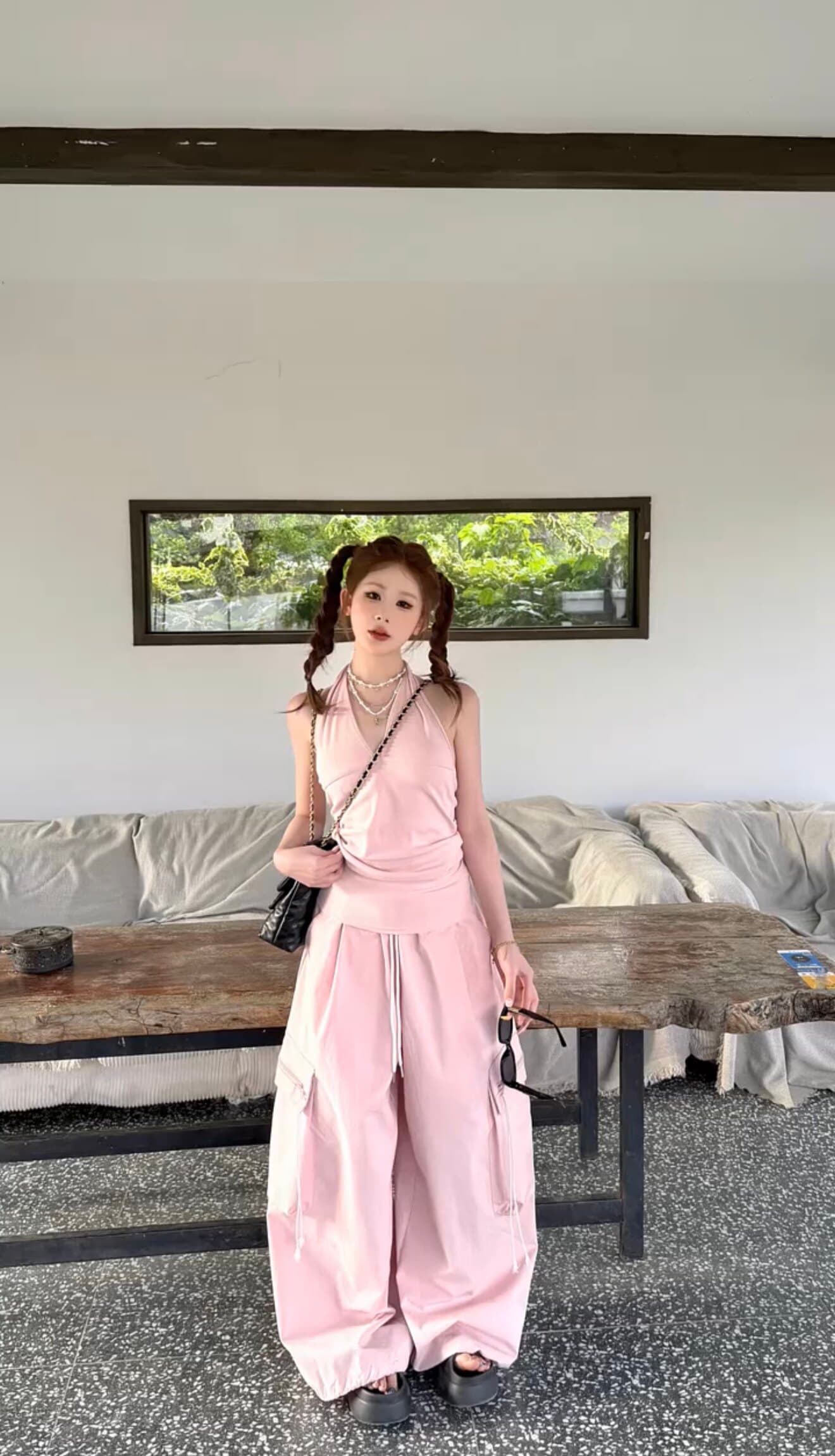 빛 사람들 핫걸 섹시함 행침 목 캐미솔 다용도 슬림해 보이는 워크웨어 와이드 팬츠 외국 가스 슬림해 보이는 투피스 세트 상세 이미지 8