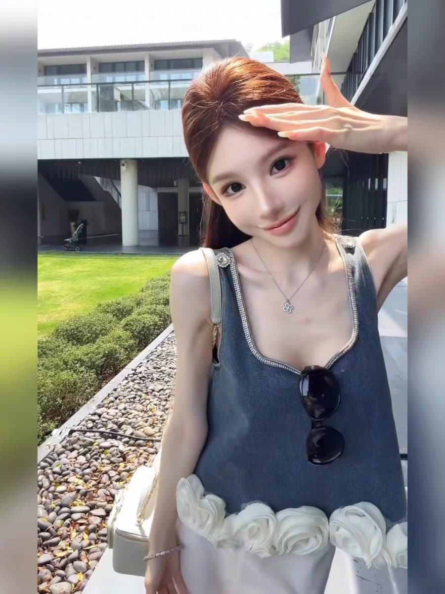 레트로 항구 바람 진한 파란색 데님 넓은 다리 길이 바지 세트 여성 봄 새로운 3 차원 꽃 조끼 맨위 상세 이미지 10